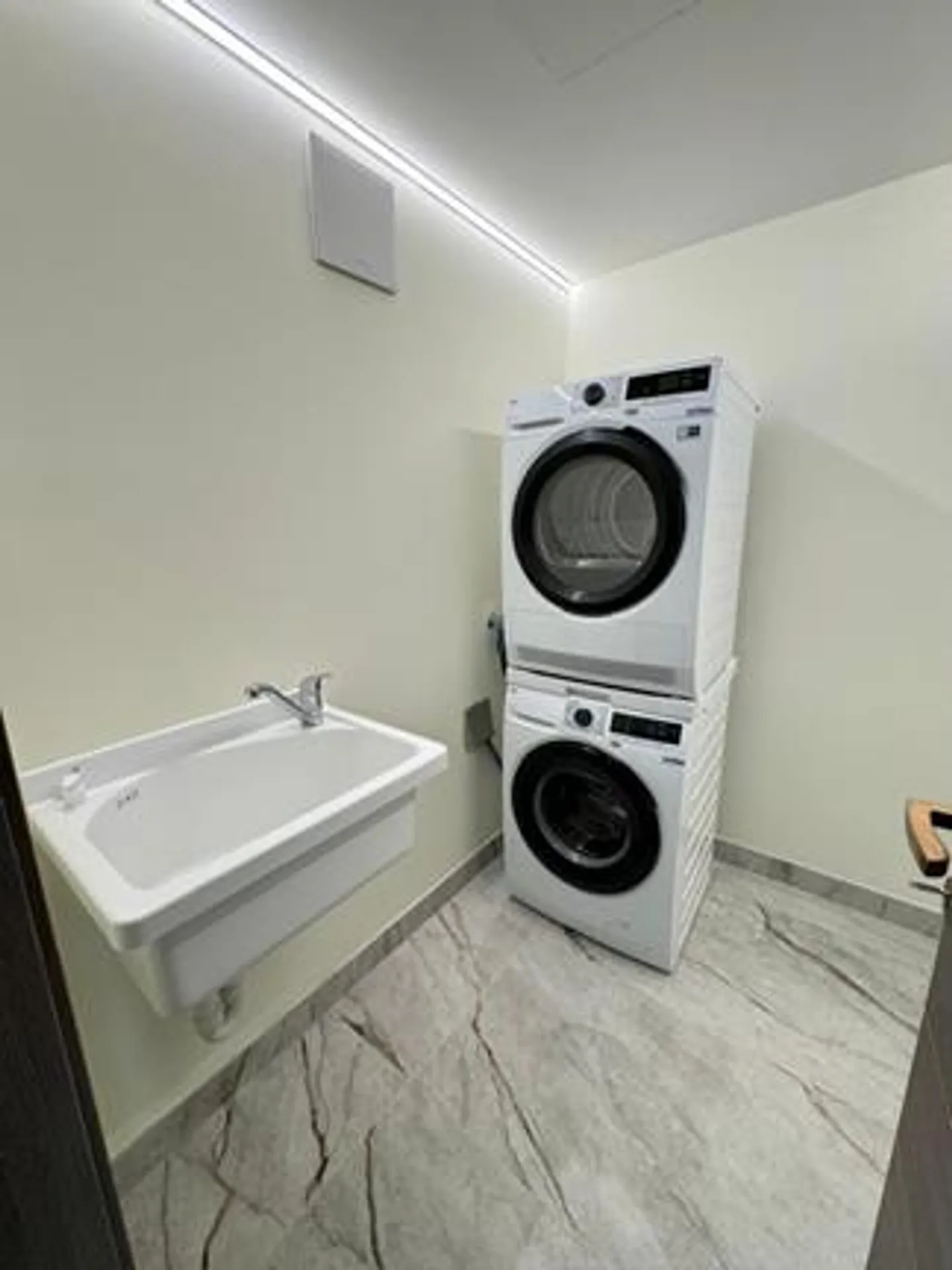 4.5 Hochwertige Wohnung zur Miete im Zentrum von Lugano - Foto 16 von 20