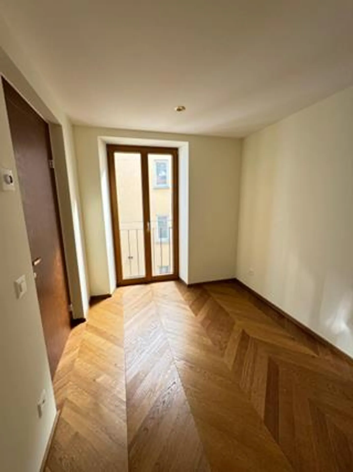 4.5 Hochwertige Wohnung zur Miete im Zentrum von Lugano - Foto 18 von 20