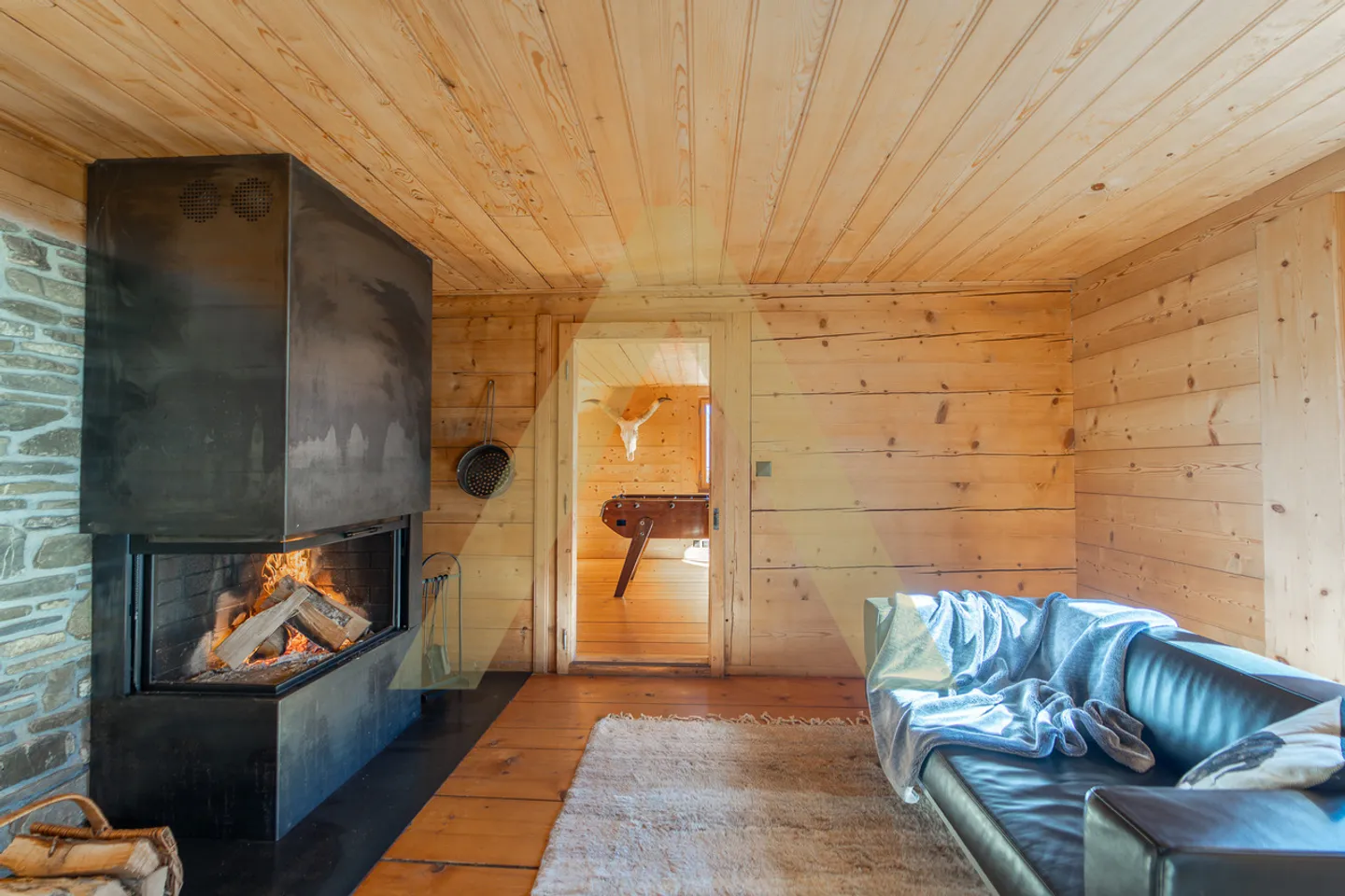 Extraordinary property at the foot of the Portes du Soleil - Photo 4 of 12