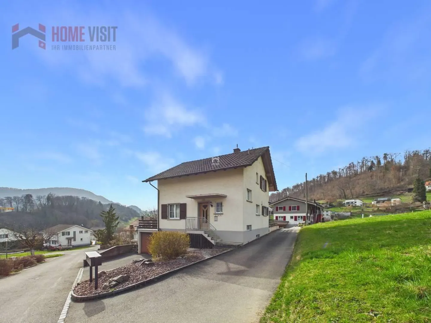 Single-family house with winter garden and beautiful valley view in the countryside - Photo 18 of 20
