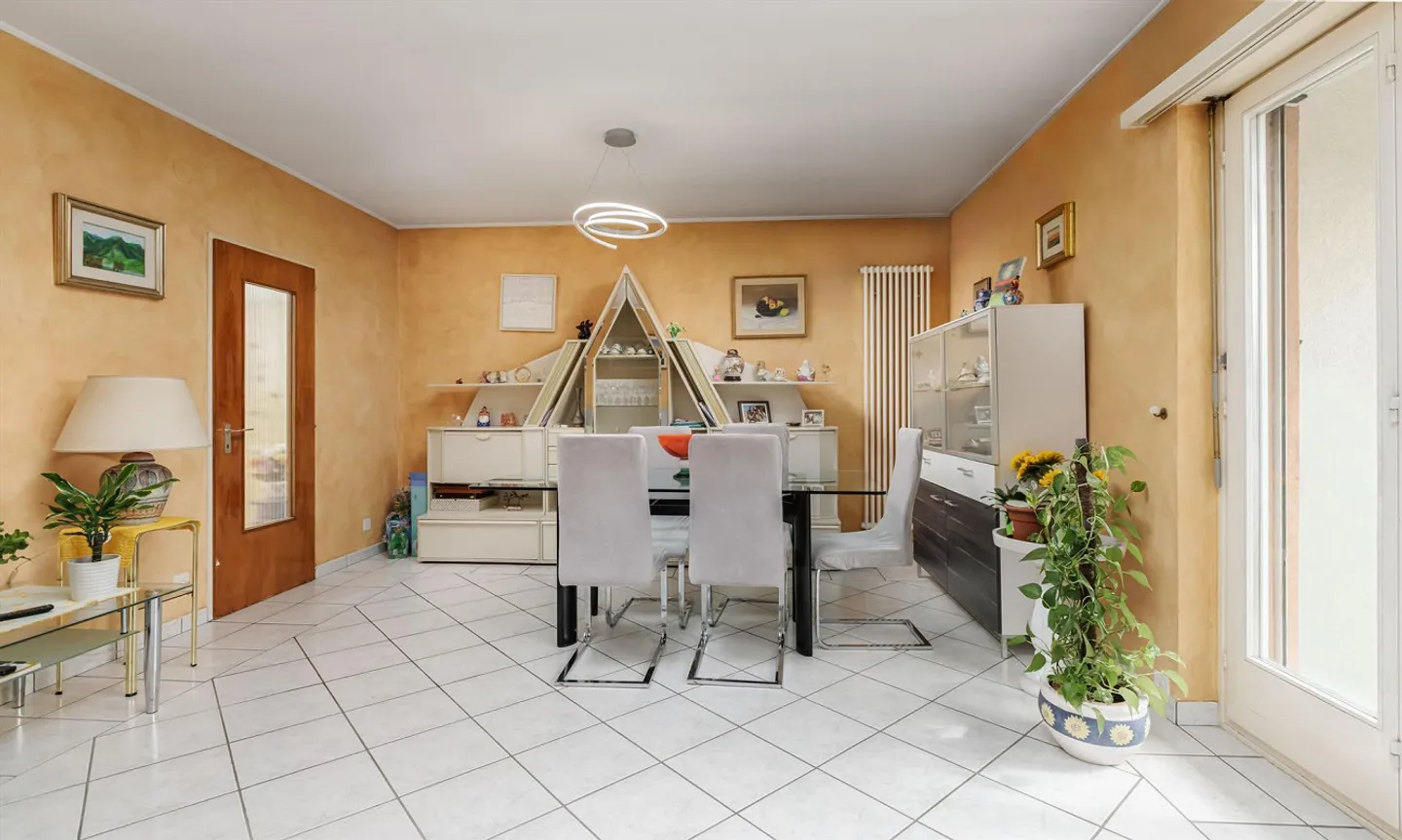 OPPORTUNITÉ - APPARTEMENT DE 4,5 PIÈCES À STABIO - Photo 3 sur 10