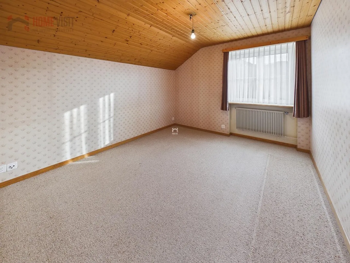 Single-family house with winter garden and beautiful valley view in the countryside - Photo 10 of 20