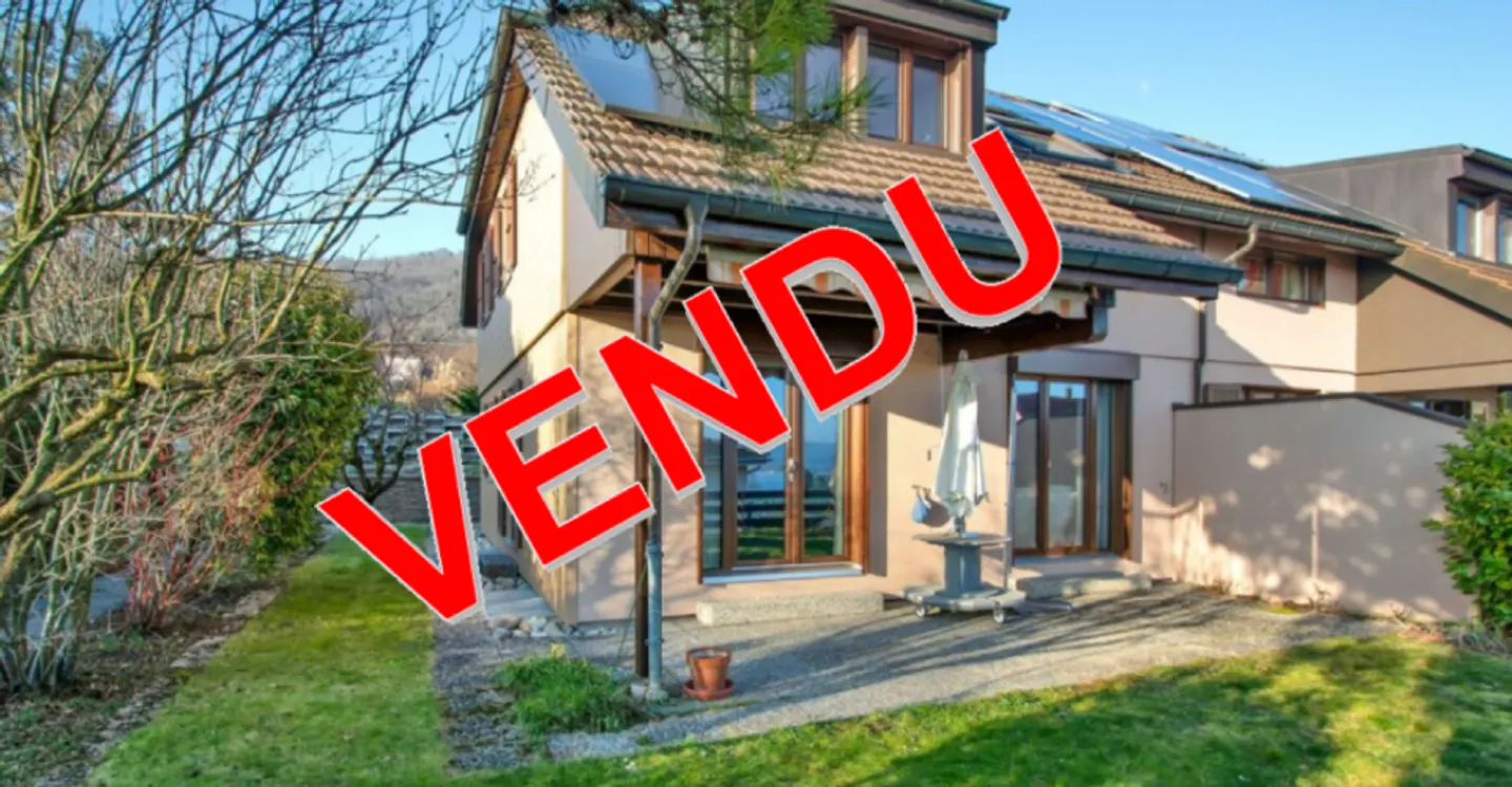 Le Landeron, Doppelhaushälfte mit 5,5 Zimmern, Garage, Parkplatz - Foto 1 von 3