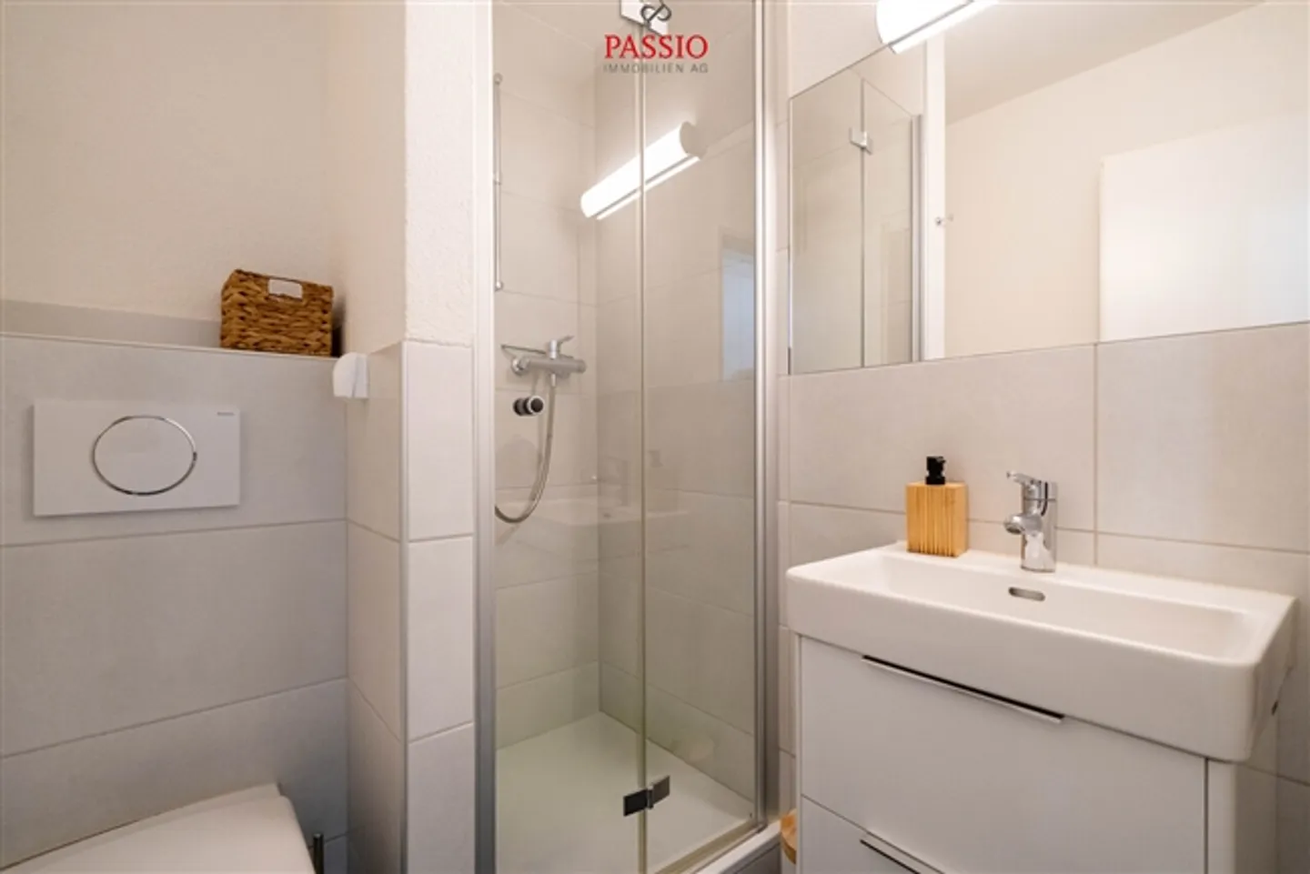 Well-kept 6-room family apartment in a quiet location with top connections - Photo 10 of 20