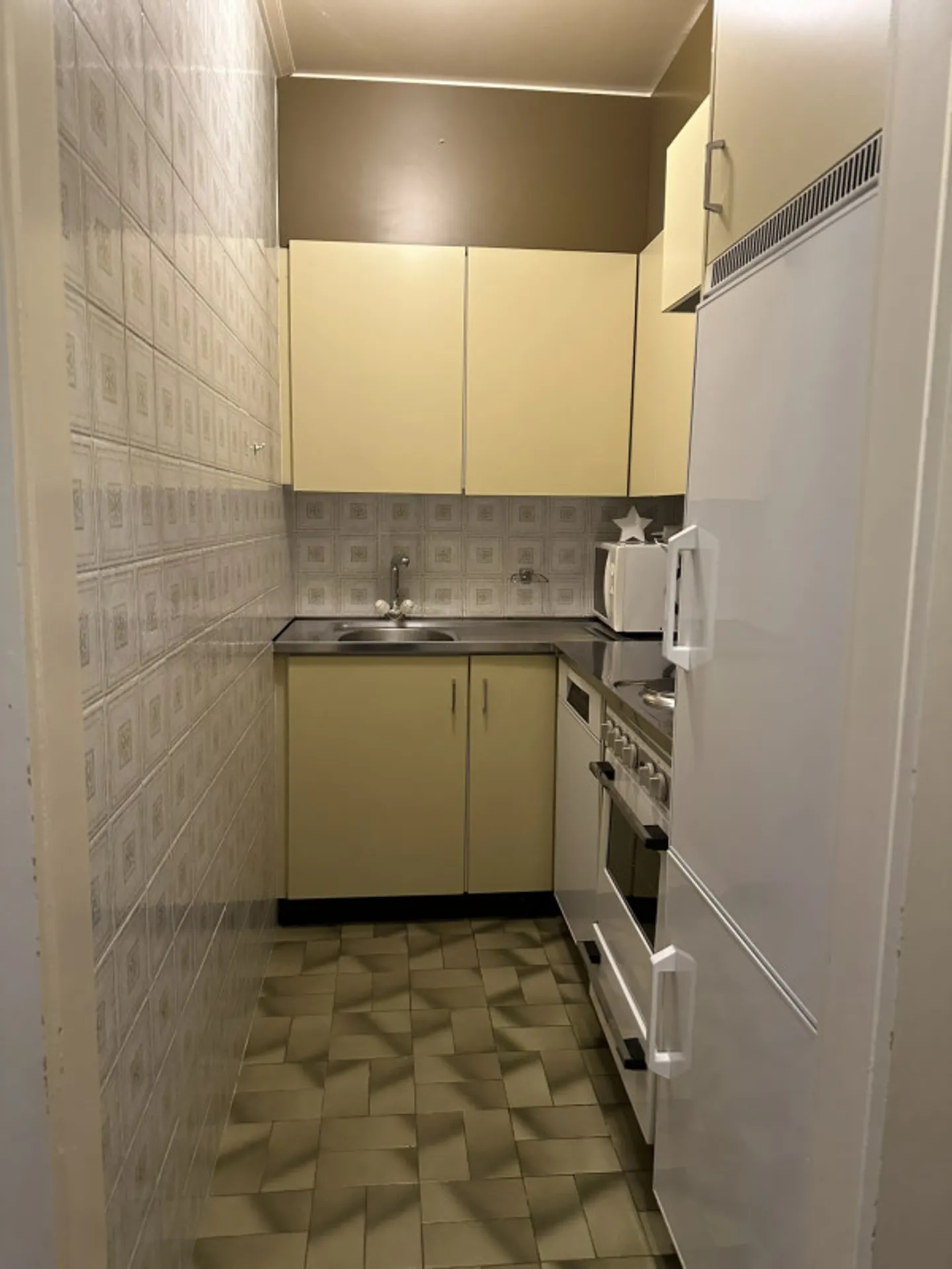 Furnished Apartment - Photo 5 of 5