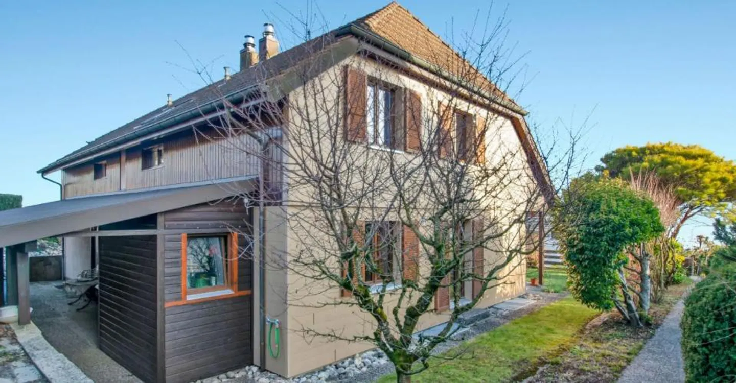 Le Landeron, Doppelhaushälfte mit 5,5 Zimmern, Garage, Parkplatz - Foto 3 von 3