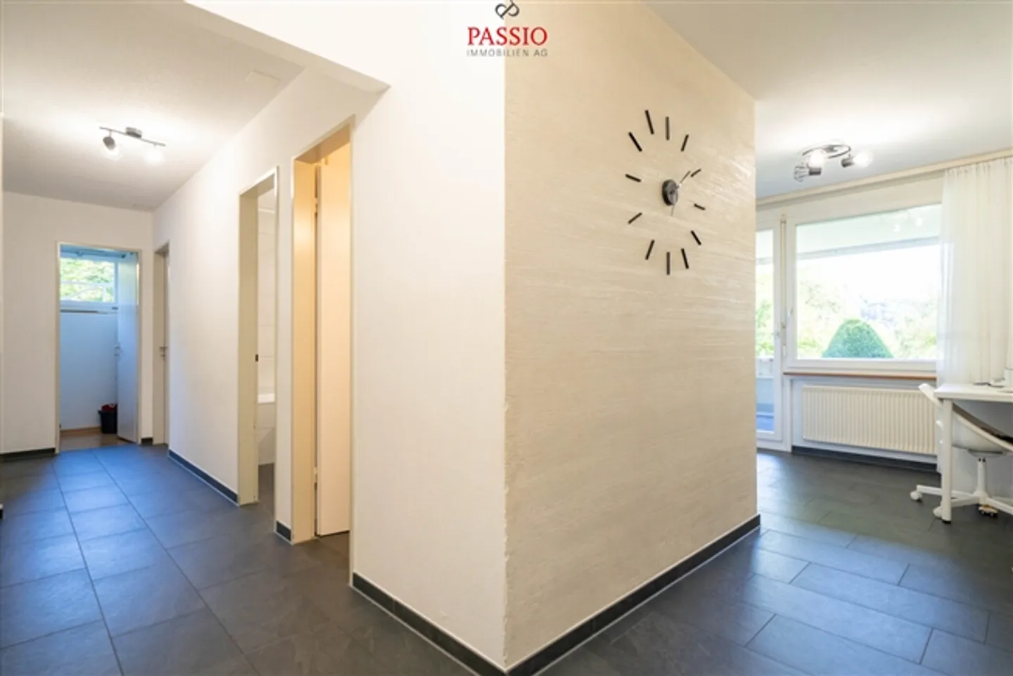 Well-kept 6-room family apartment in a quiet location with top connections - Photo 12 of 20