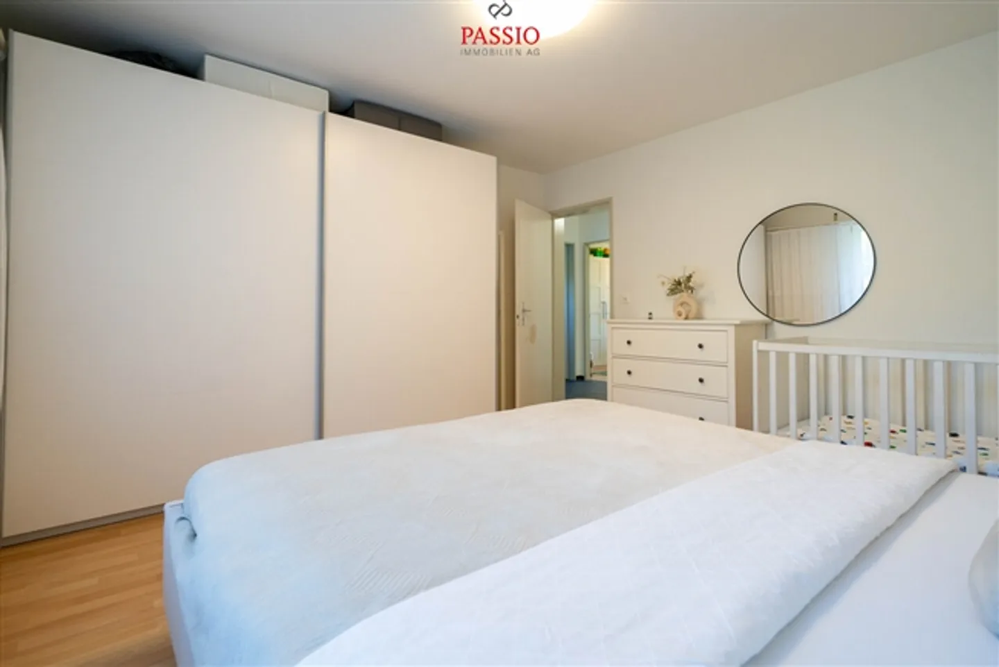 Well-kept 6-room family apartment in a quiet location with top connections - Photo 16 of 20