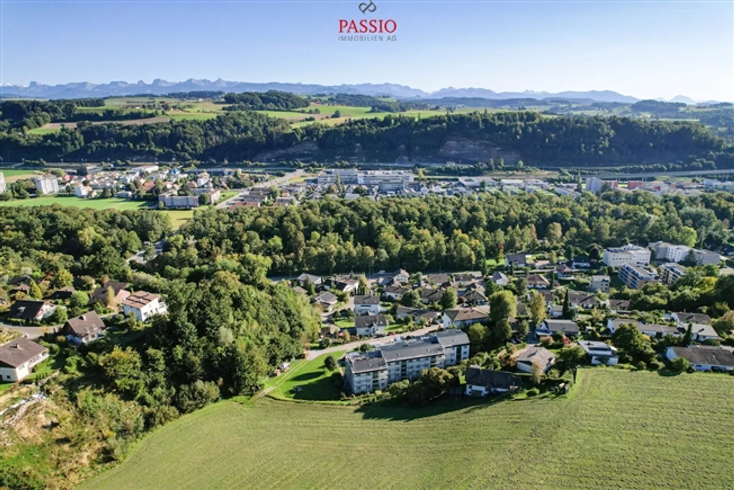 Well-kept 6-room family apartment in a quiet location with top connections - Photo 20 of 20