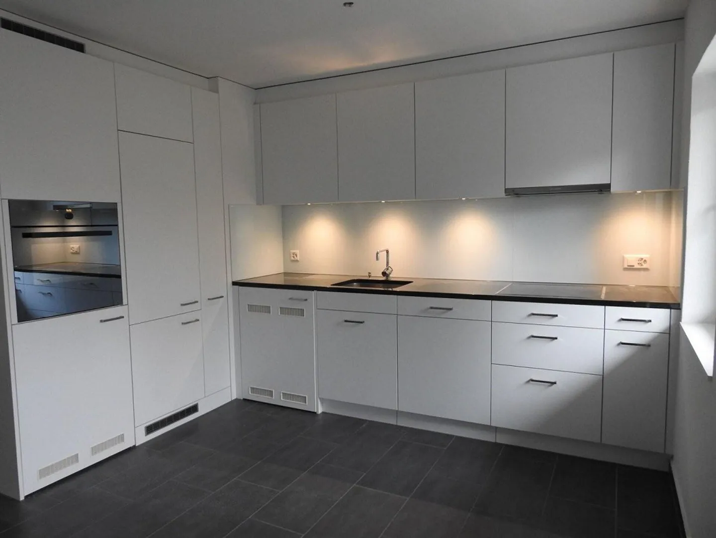 Appartamento moderno in una posizione tranquilla - Foto 2 di 8