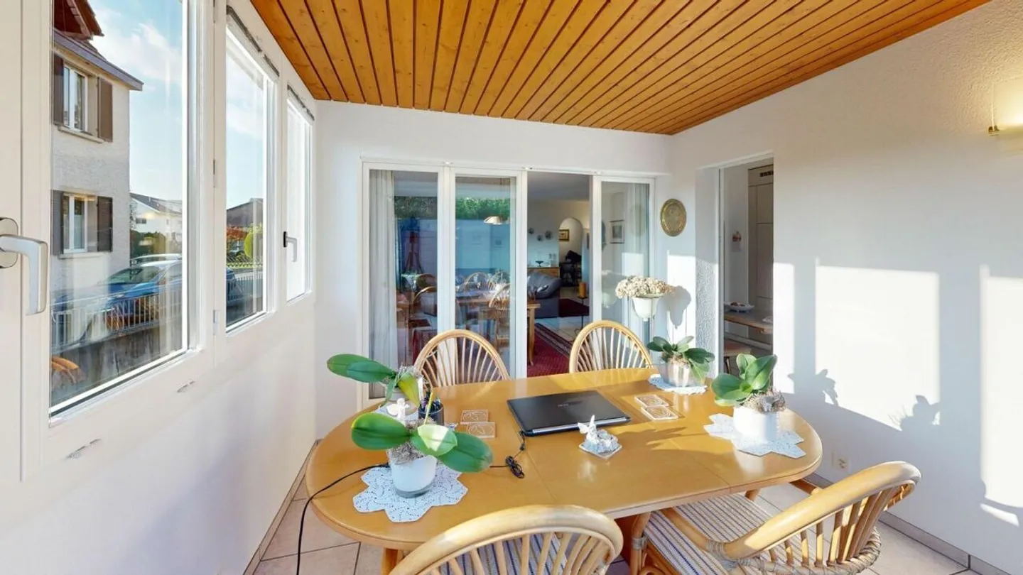 Bright 4.5-room apartment with 2 winter gardens, patio and underground parking... - Photo 8 of 39