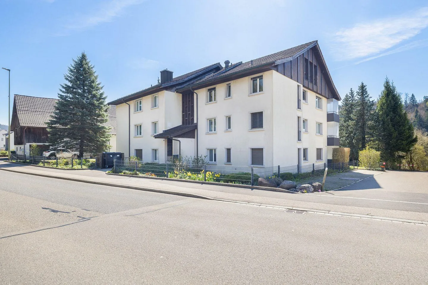 Attractive Yield Property with Stable Tenant Mix - Photo 7 of 9