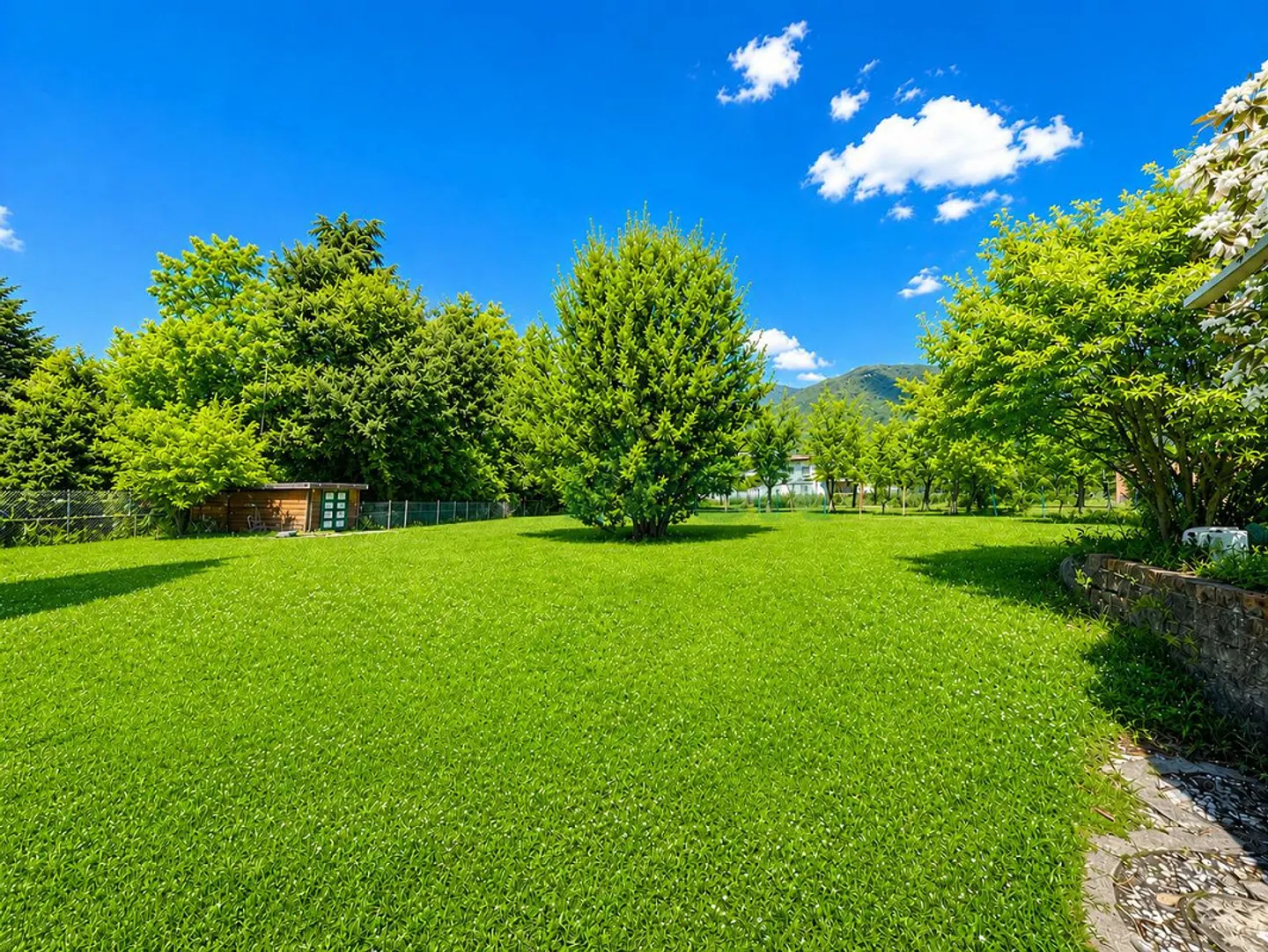 Splendid flat building plot with building permit - Photo 2 of 5