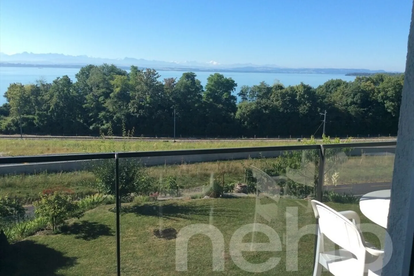 Two Houses with Lake View - Photo 4 of 12