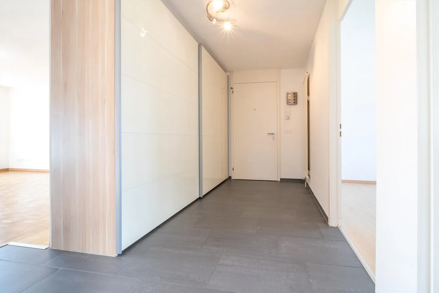 Centrally Located Apartment with a View - Photo 8 of 10
