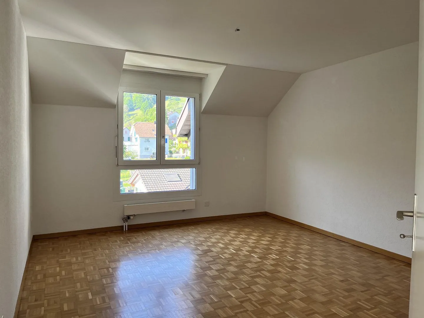 Belle, lumineuse appartement de 3.5 pièces avec grande galerie - Photo 8 sur 14