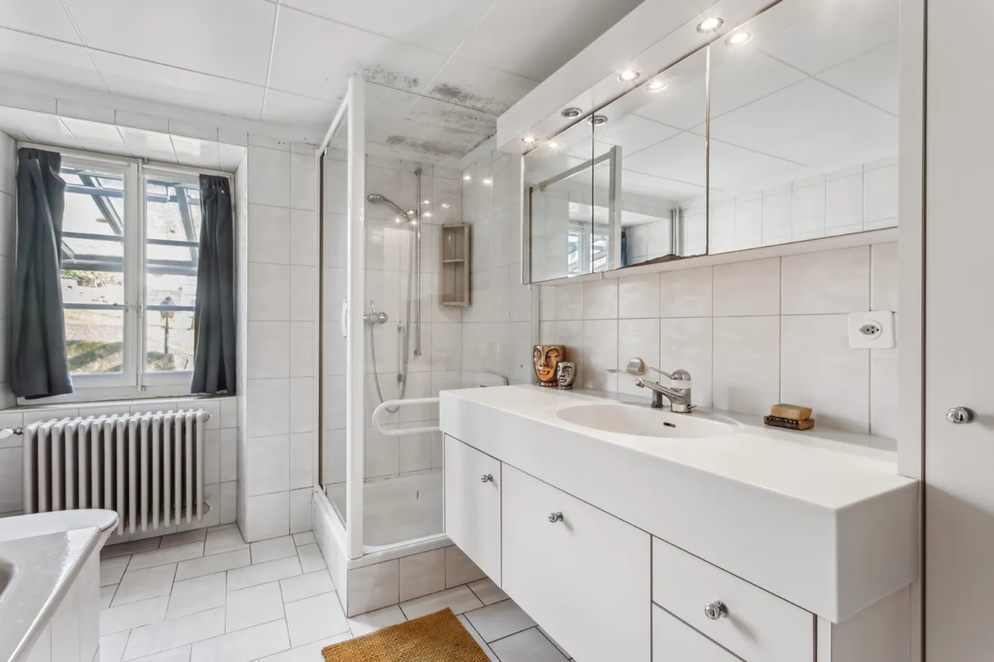 Maison de caractère à Daillens avec grand dépôt polyvalent - Photo 8 sur 15