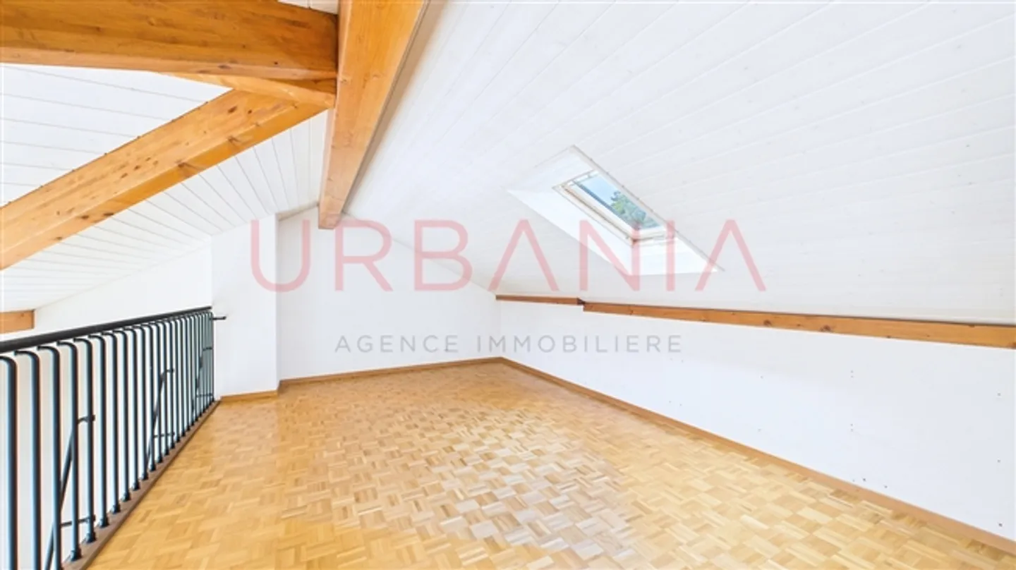Beautiful apartment of 191m² with terrace and mezzanine - Photo 9 of 16