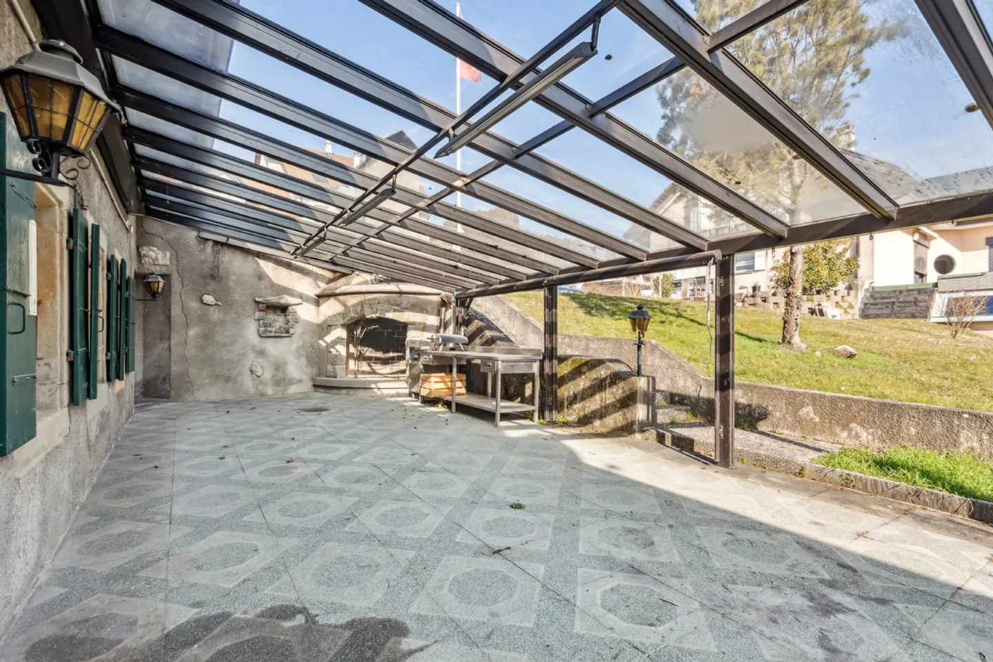 Maison de caractère à Daillens avec grand dépôt polyvalent - Photo 12 sur 15