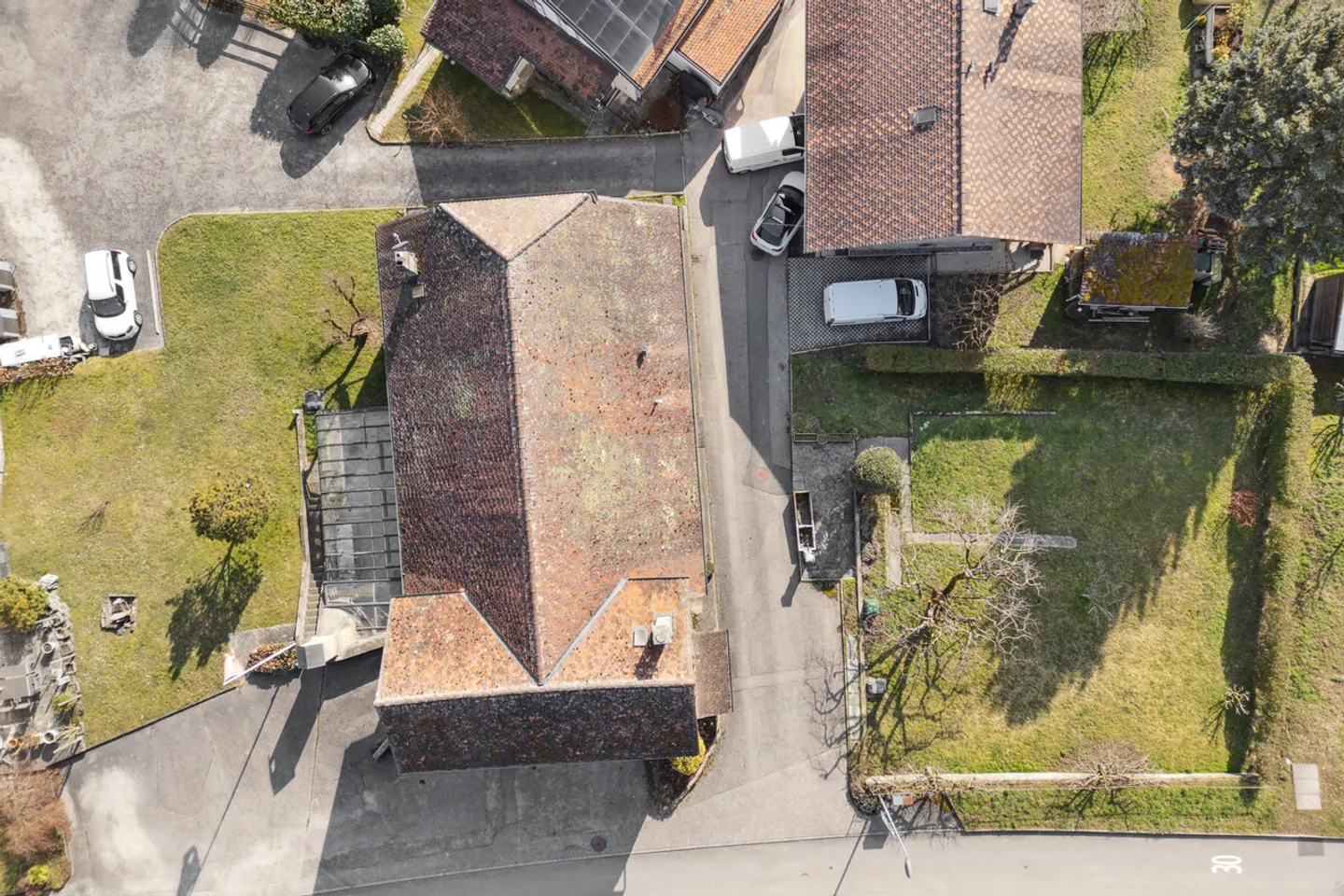 Maison de caractère à Daillens avec grand dépôt polyvalent - Photo 15 sur 15