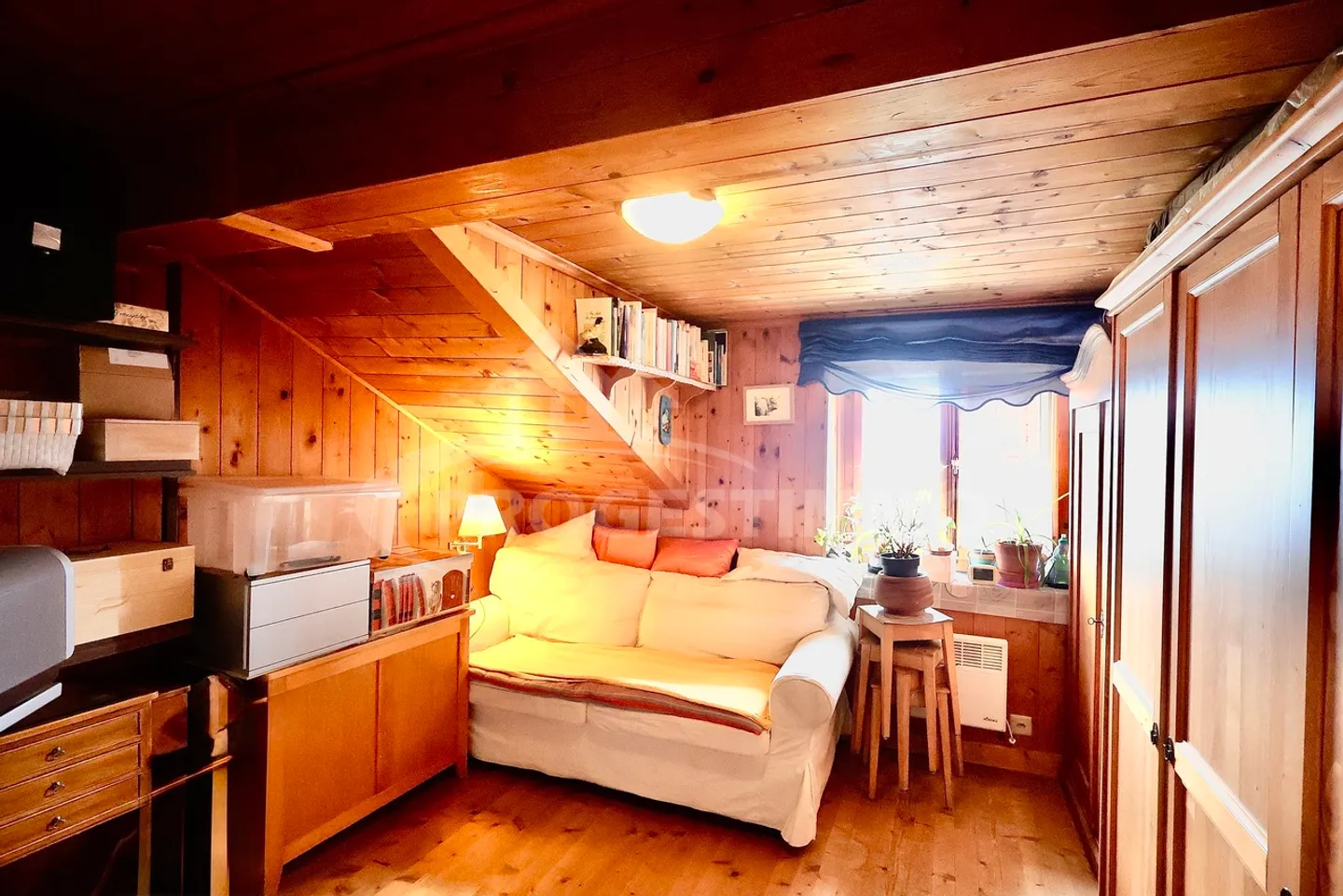 Beautiful apartment with a view - Photo 7 of 10