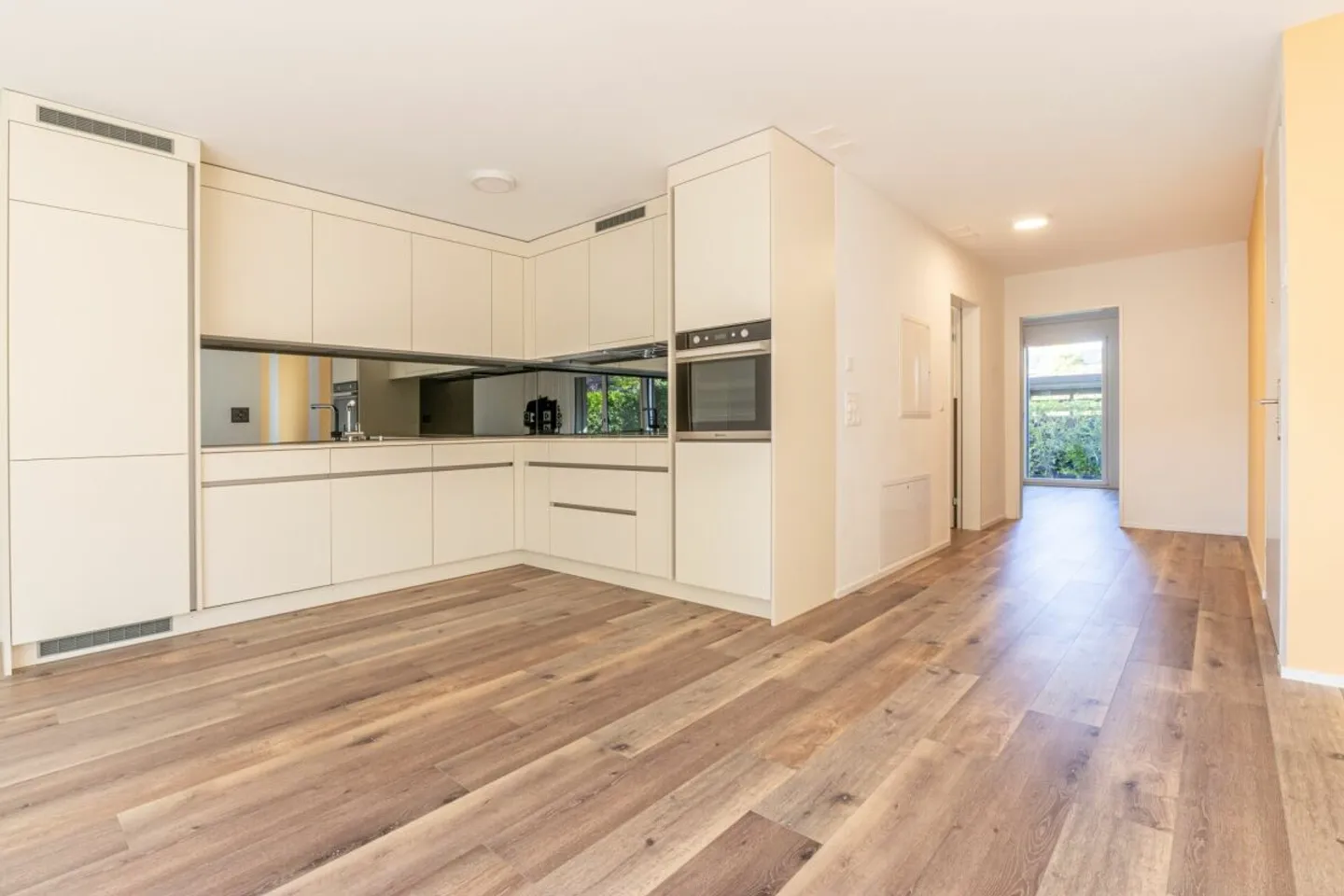 Attractive 2.5-room garden apartment with charm - Photo 4 of 17