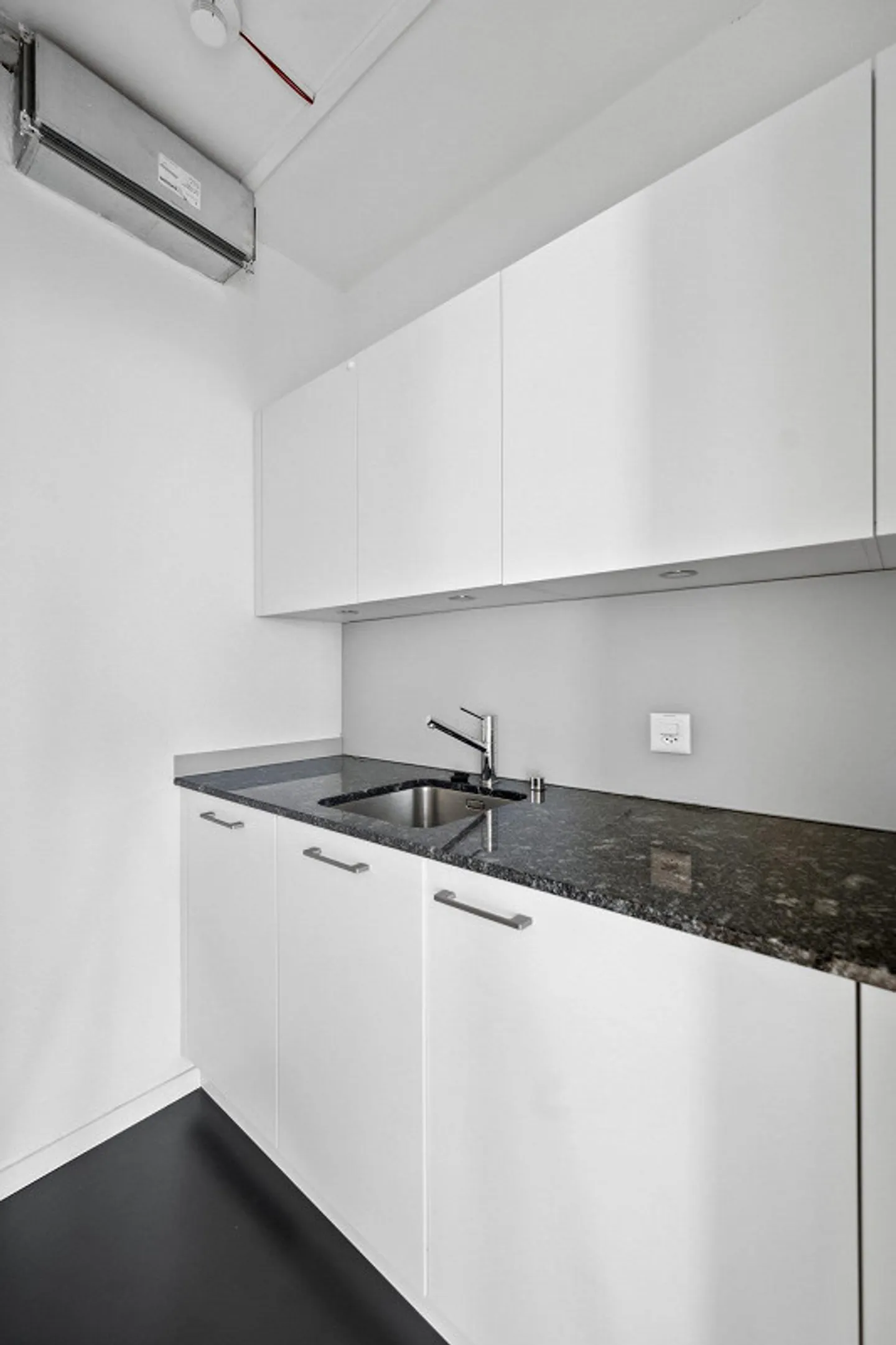 Indirizzo d'ufficio di prima classe a Basilea-Città - Foto 3 di 13