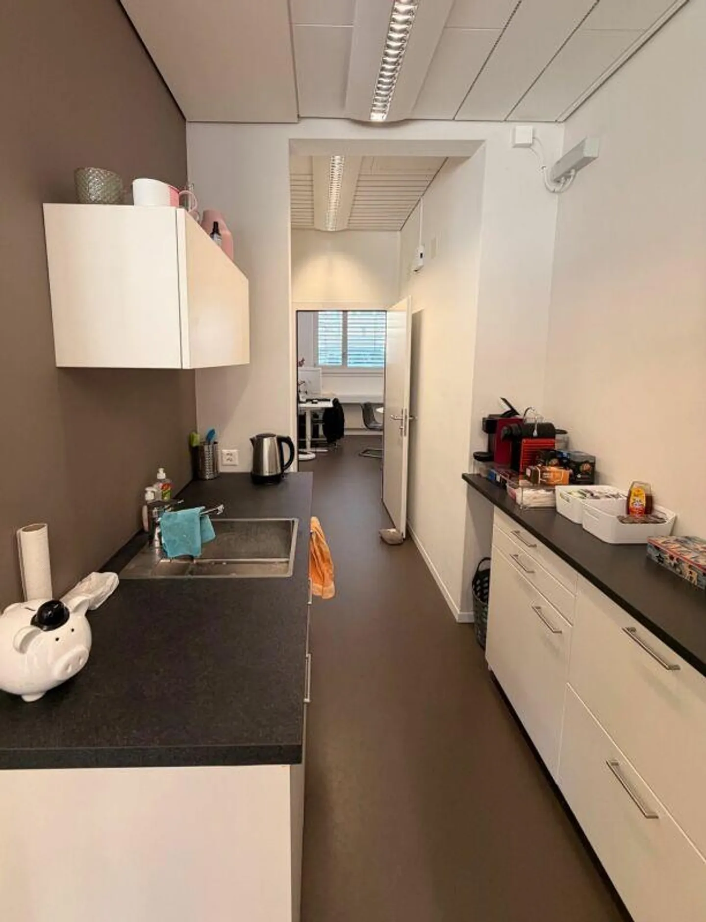 89 m2 Bürofläche an bester Lage, mitten in Lyss! - Foto 6 von 6