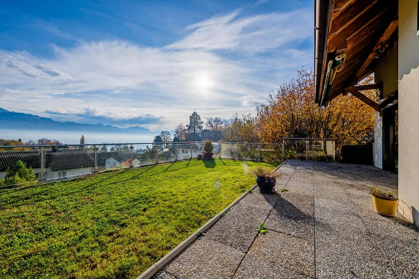 Villa 6.5 rooms - Photo 1 of 11