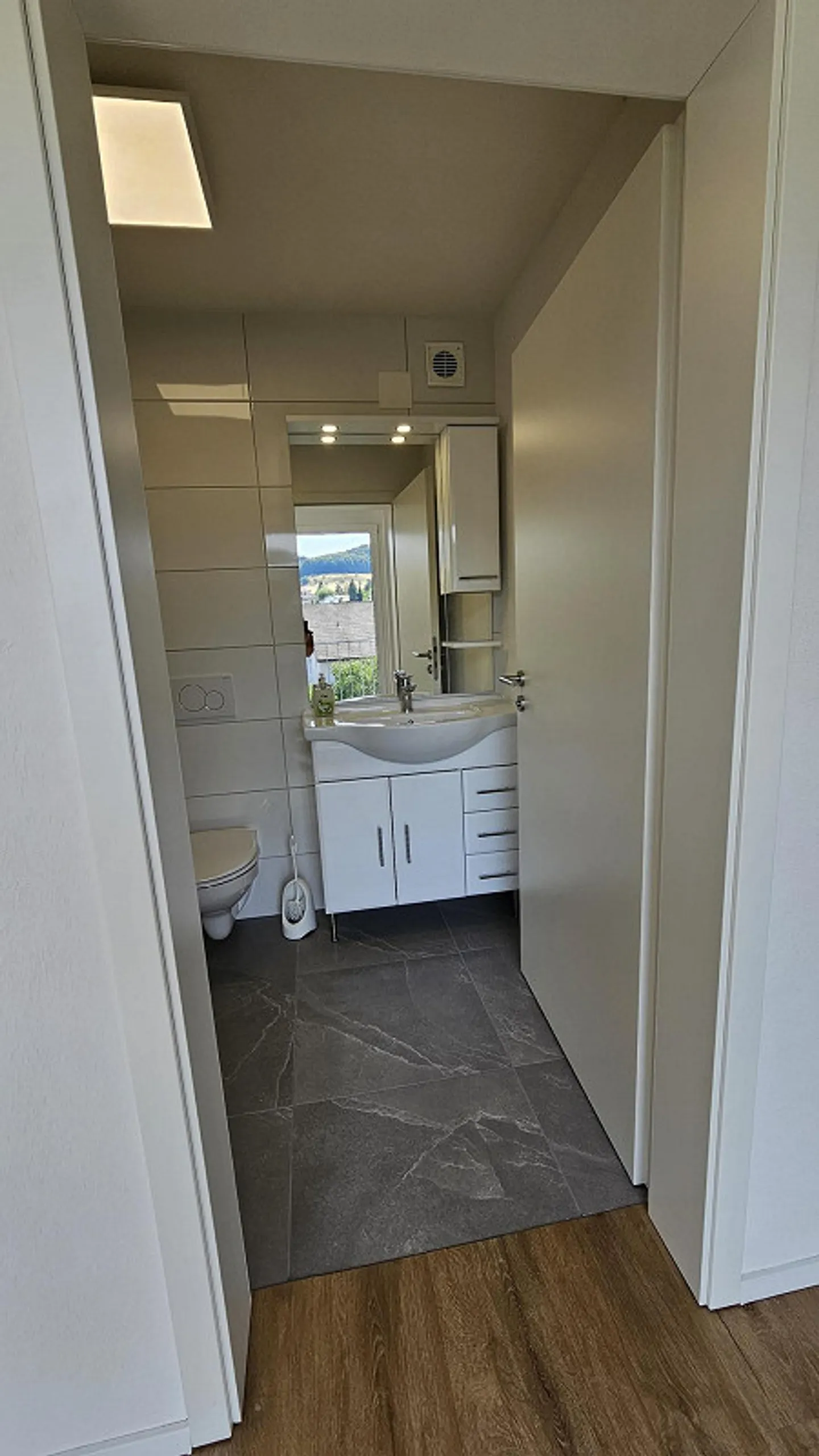 Modernes Apartment in bester Lage - Foto 12 von 15