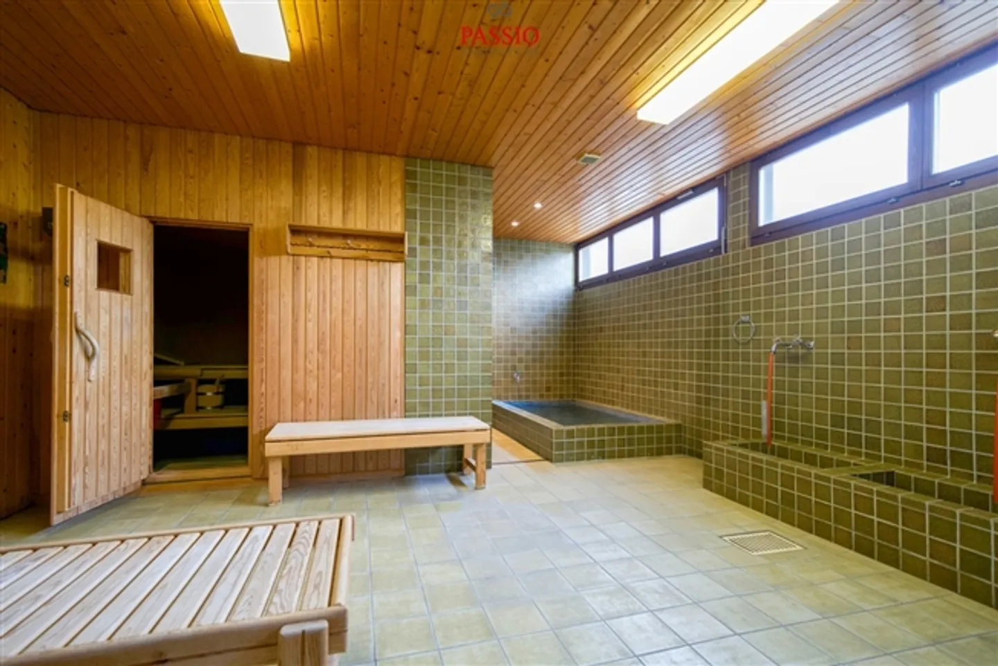 «2,5-Zimmer Wohnung mit grosser Terrasse und Spa-Bereich» - Foto 9 von 14