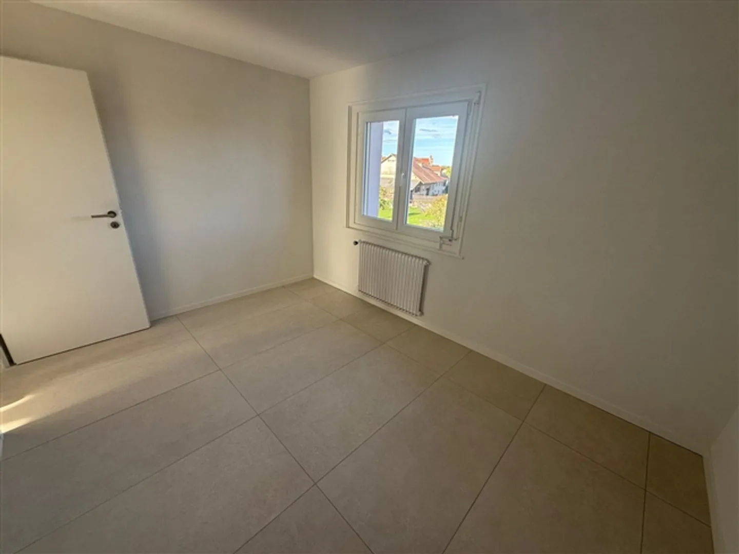 Appartamento 3,5 locali, completamente ristrutturato a Corcelles-près-Payerne - Foto 6 di 9