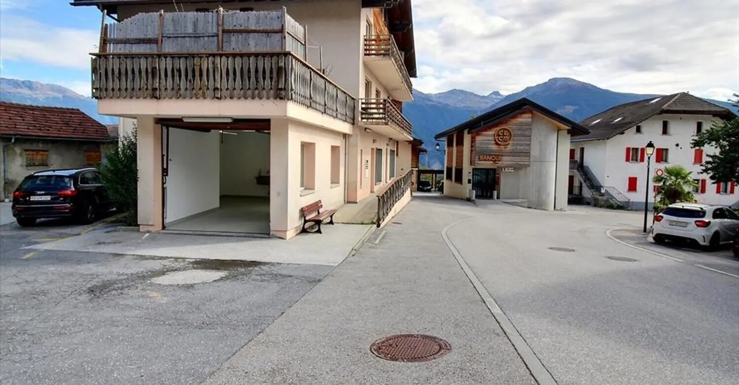 Edificio ad uso misto in affitto - Foto 12 di 13