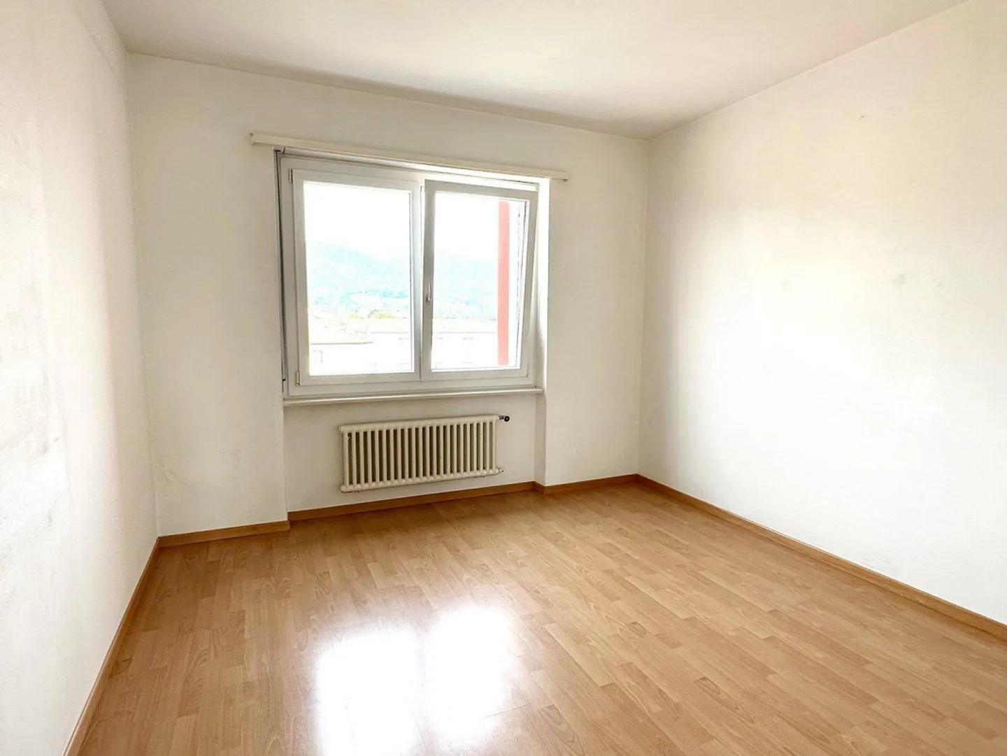 For rent 3.5 rooms top floor Genestrerio - Photo 4 of 5