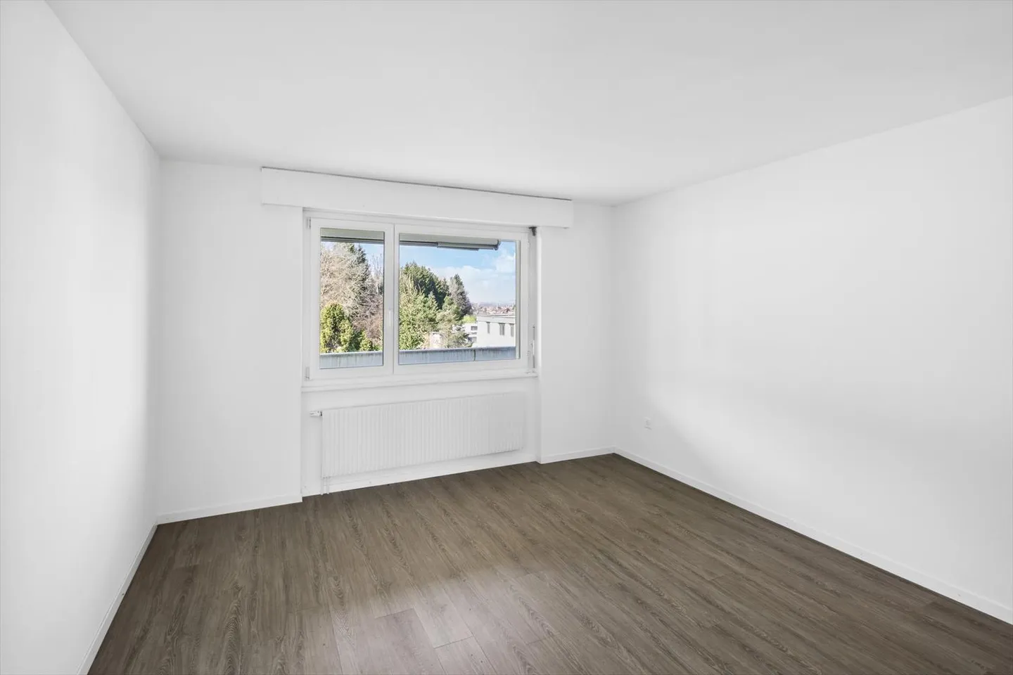 Vivere in un quartiere tranquillo con vista! - Foto 6 di 8