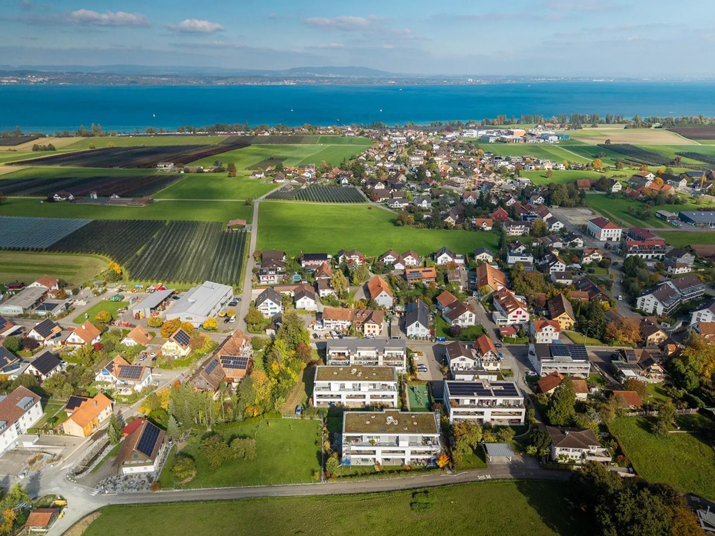 Vivere con una vista panoramica piena di calore e stile - Foto 5 di 6