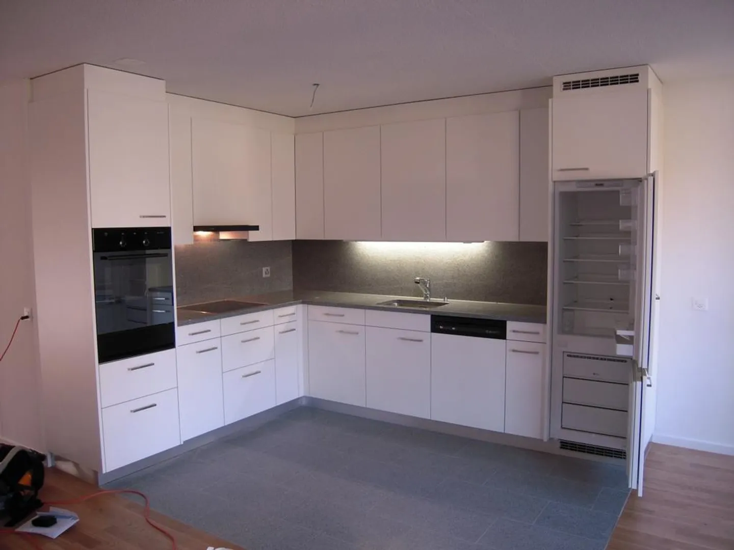 Moderne 3.5-Zimmerwohnung Nähe ETH Hönggerberg - Foto 1 von 8
