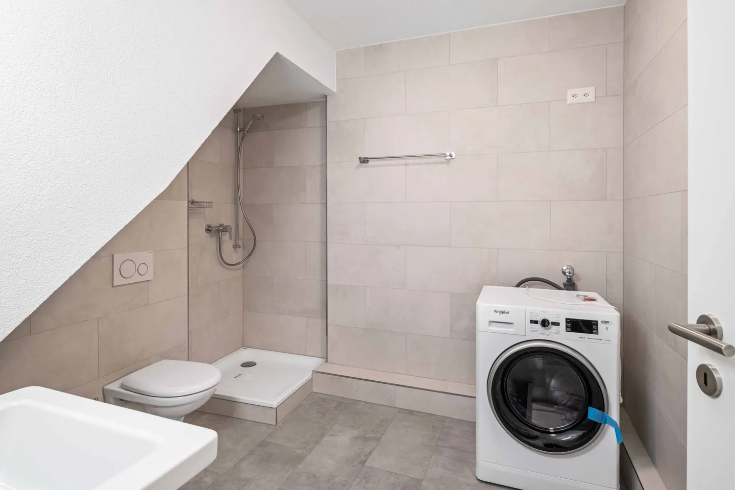 Charming room with shared kitchen - Photo 4 of 5