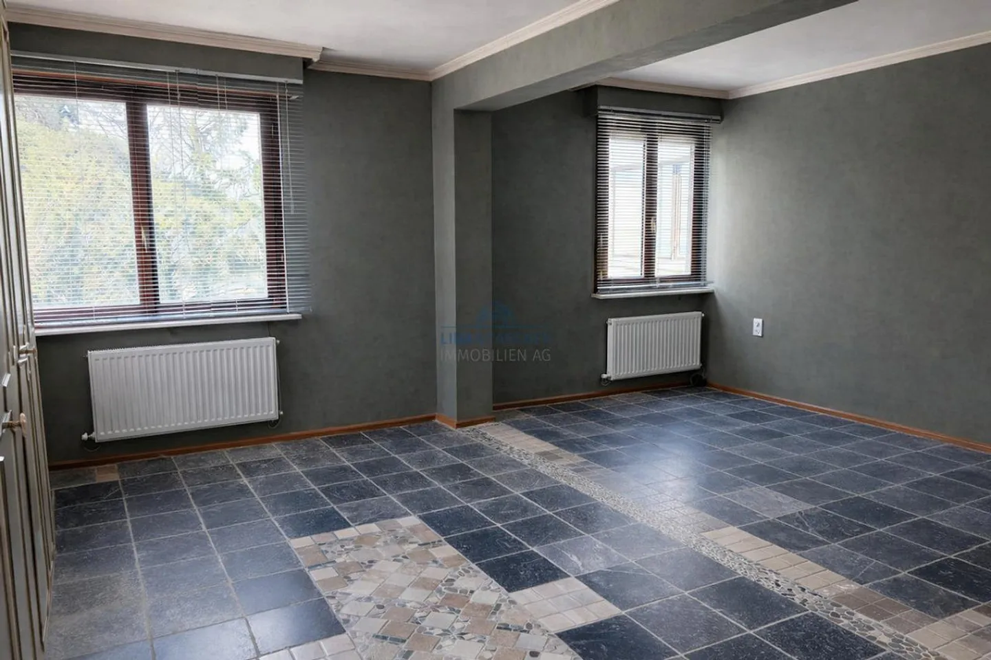 Vivre avec caractère : Galerie, cuisine moderne et terrasse ensoleillée - Photo 6 sur 10