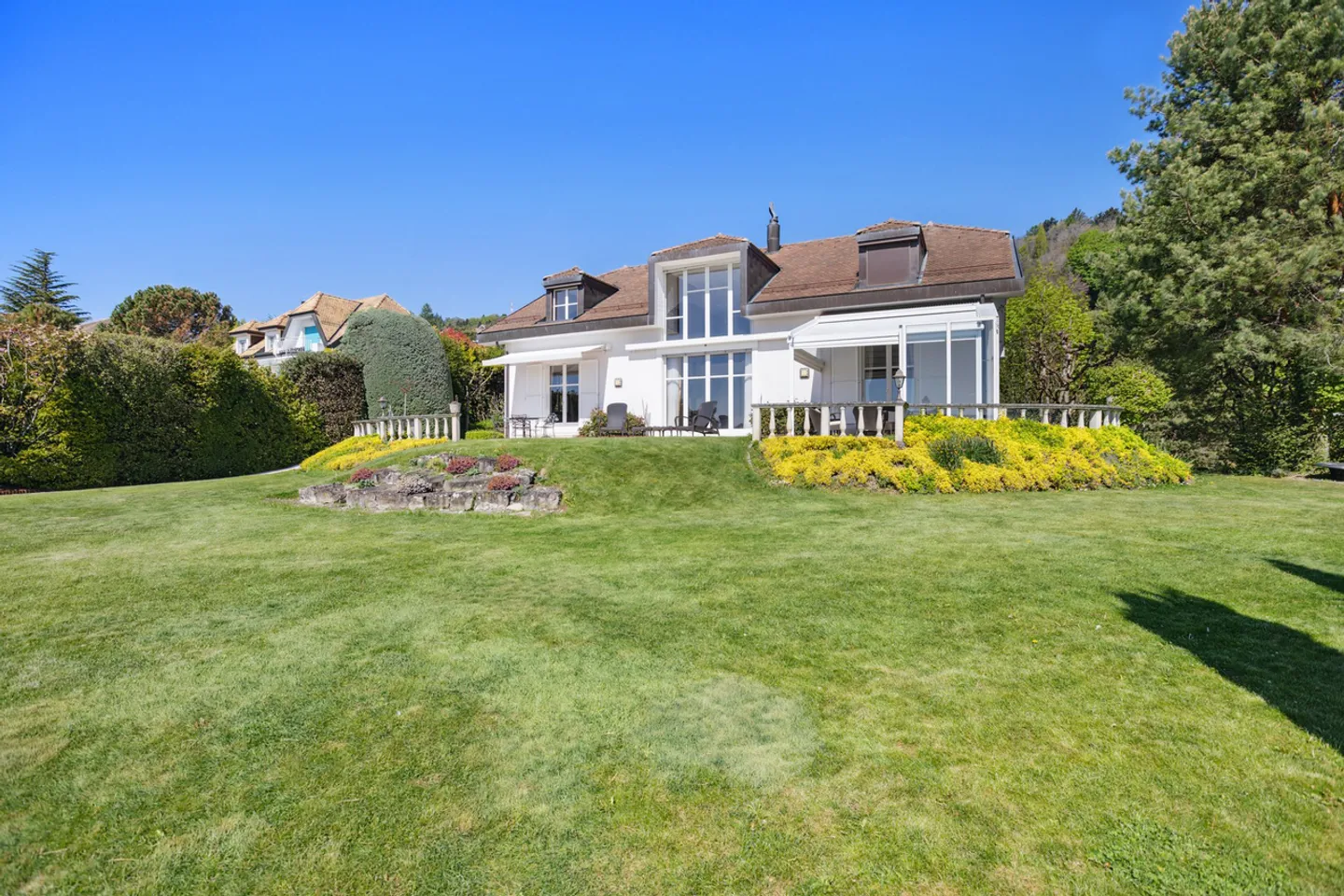 Proprietà lussuosa con vista mozzafiato sul Lago di Ginevra e sulle Alpi - Foto 2 di 33