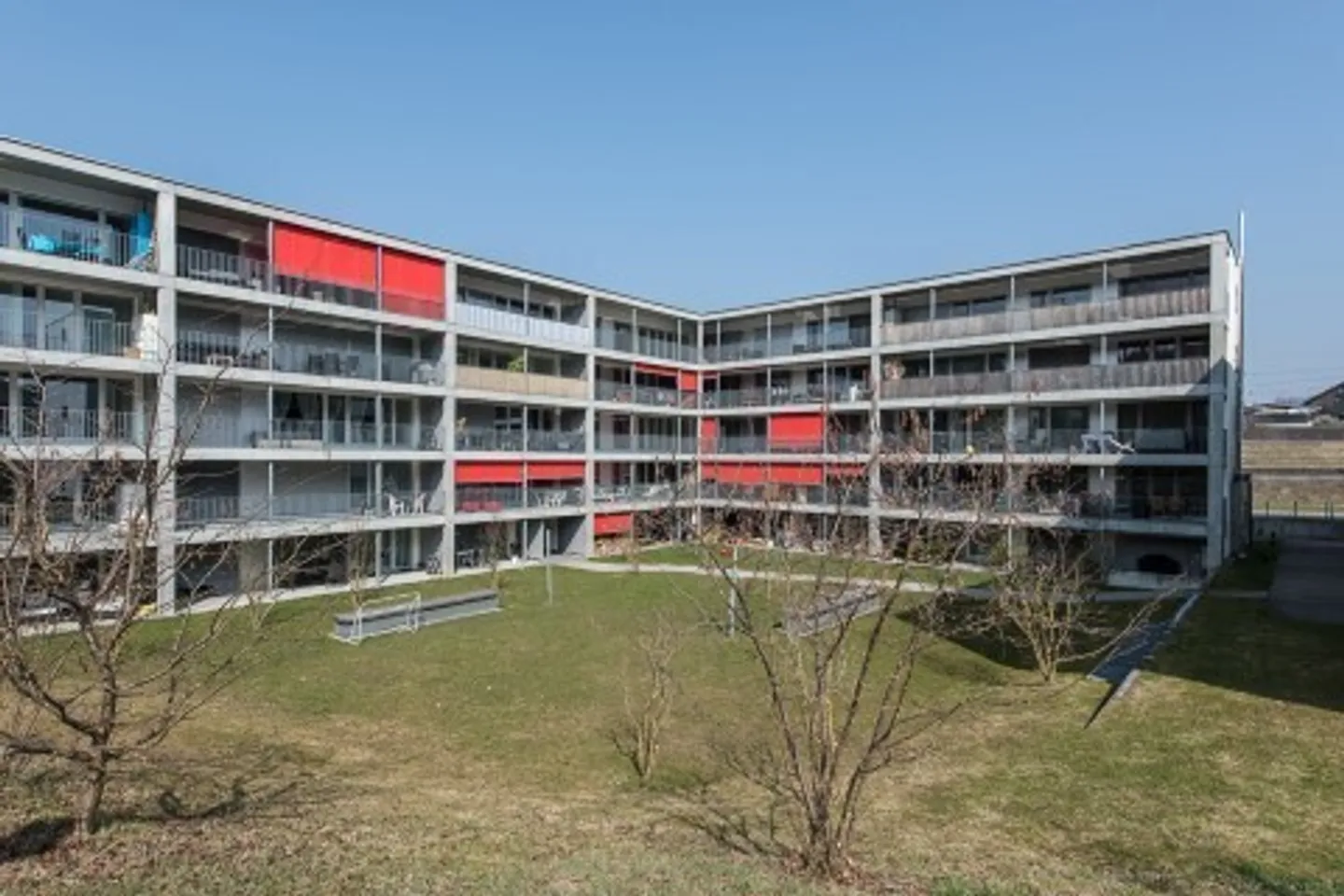 Absolute dream apartment near Wetzikon train station! - Photo 2 of 10