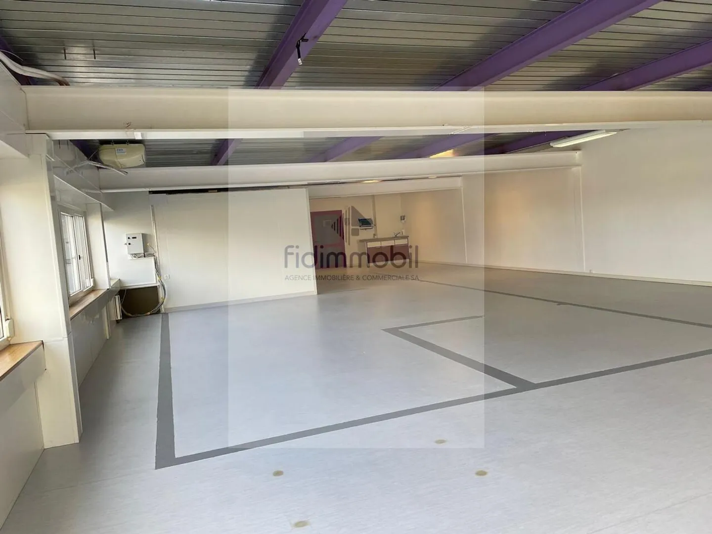 Gewerblicher / Handwerklicher Raum 172 m² zur Miete in Bevaix - Foto 6 von 10