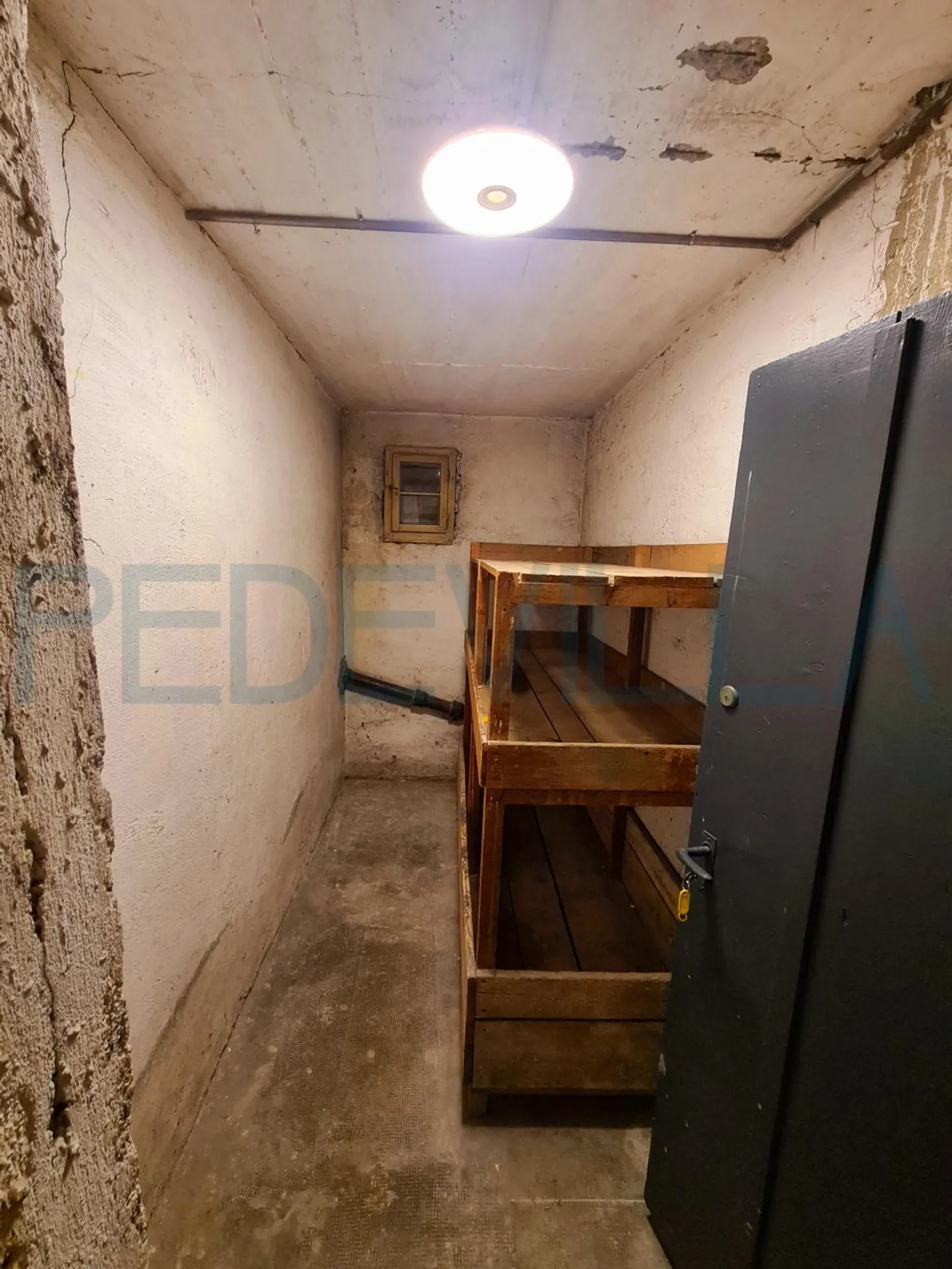 Mischgenutztes Gebäude mieten - Foto 3 von 4