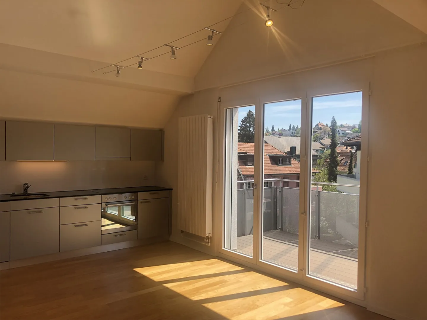 Attic apartment with charm in Köniz - Photo 1 of 17