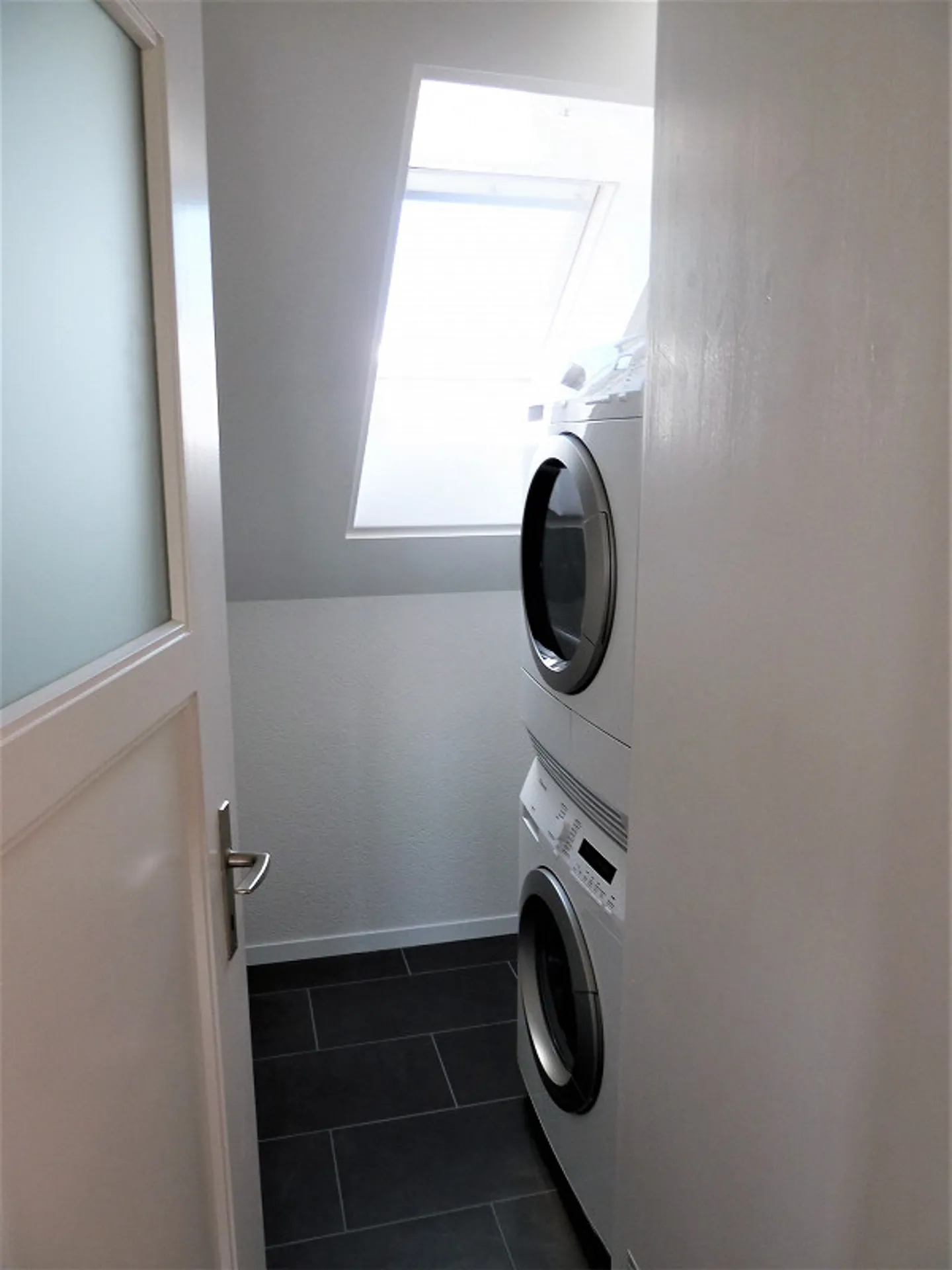 Attic apartment with charm in Köniz - Photo 15 of 17