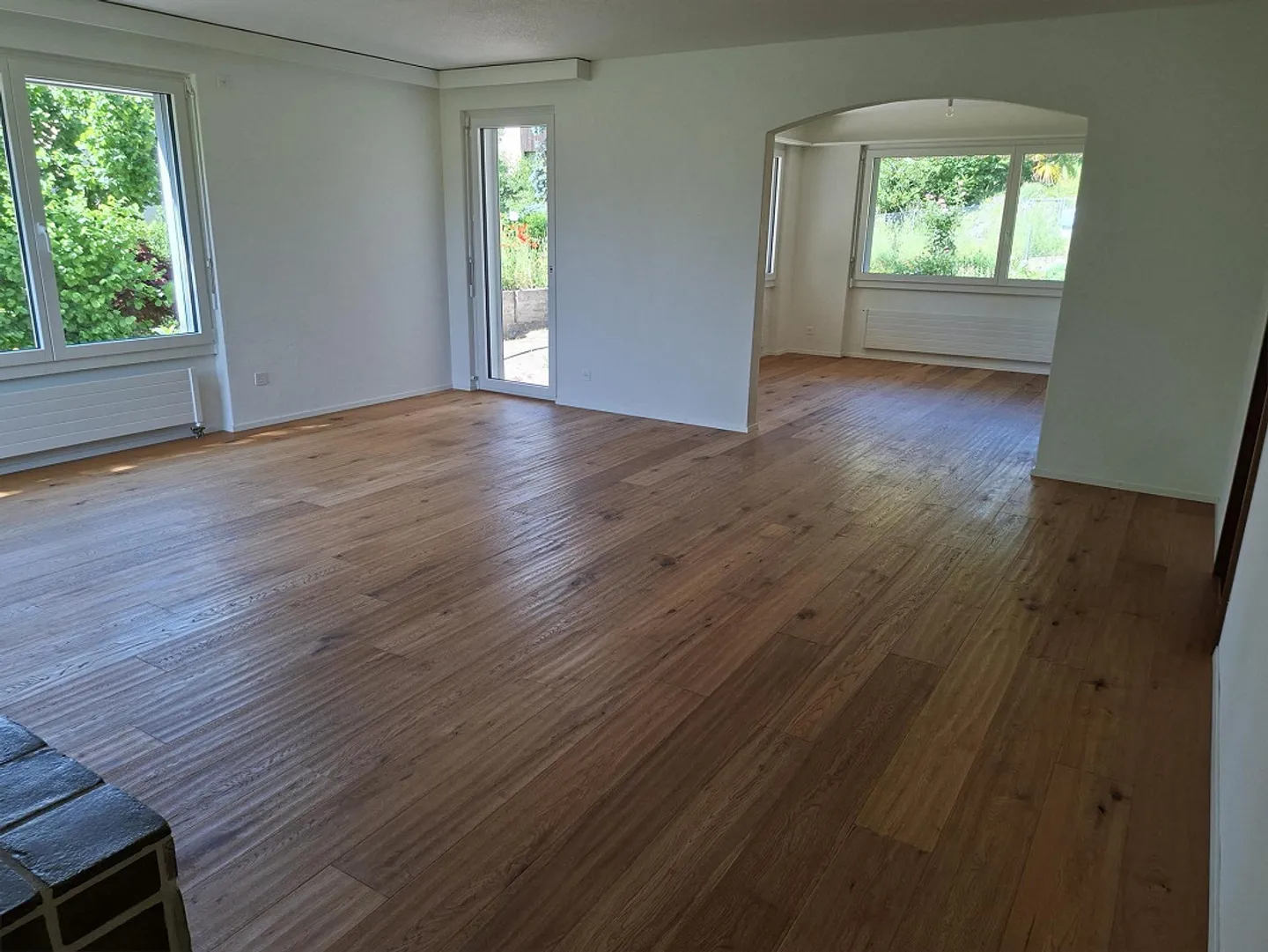 Maison individuelle spacieuse de 6 pièces sur le Sonnenhügel de Zurich-Leimbach (District 2) - Photo 3 sur 17