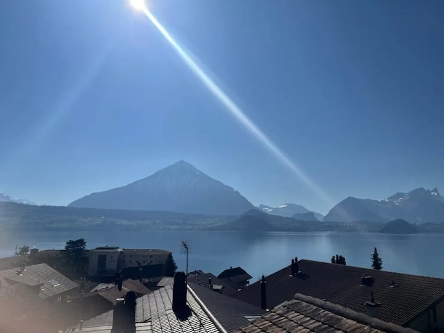 Affascinante casa plurifamiliare con vista mozzafiato sulle montagne a Merligen - Foto 8 di 17