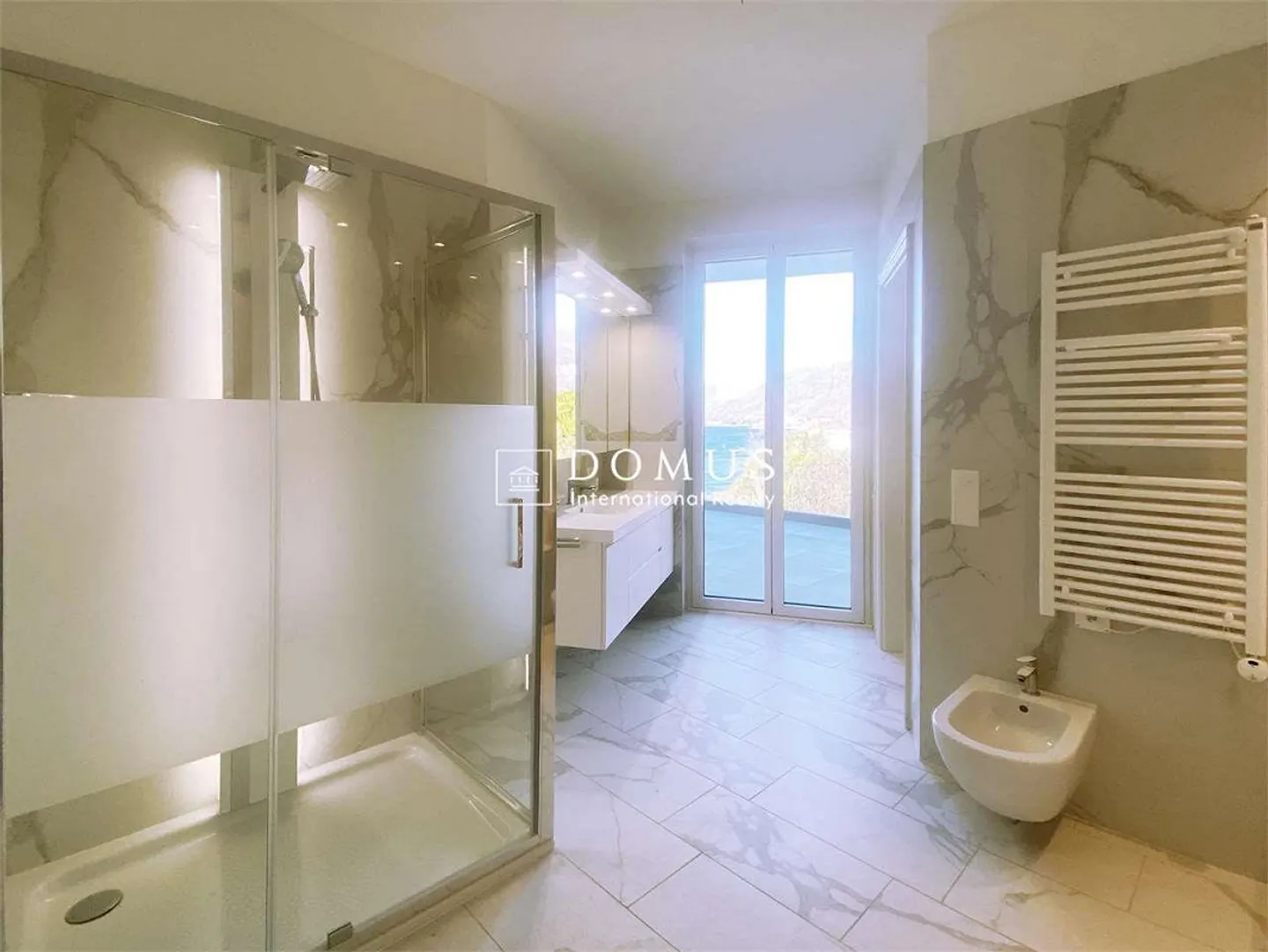 Stunning penthouse 6.5 rooms lakefront - Photo 6 of 9