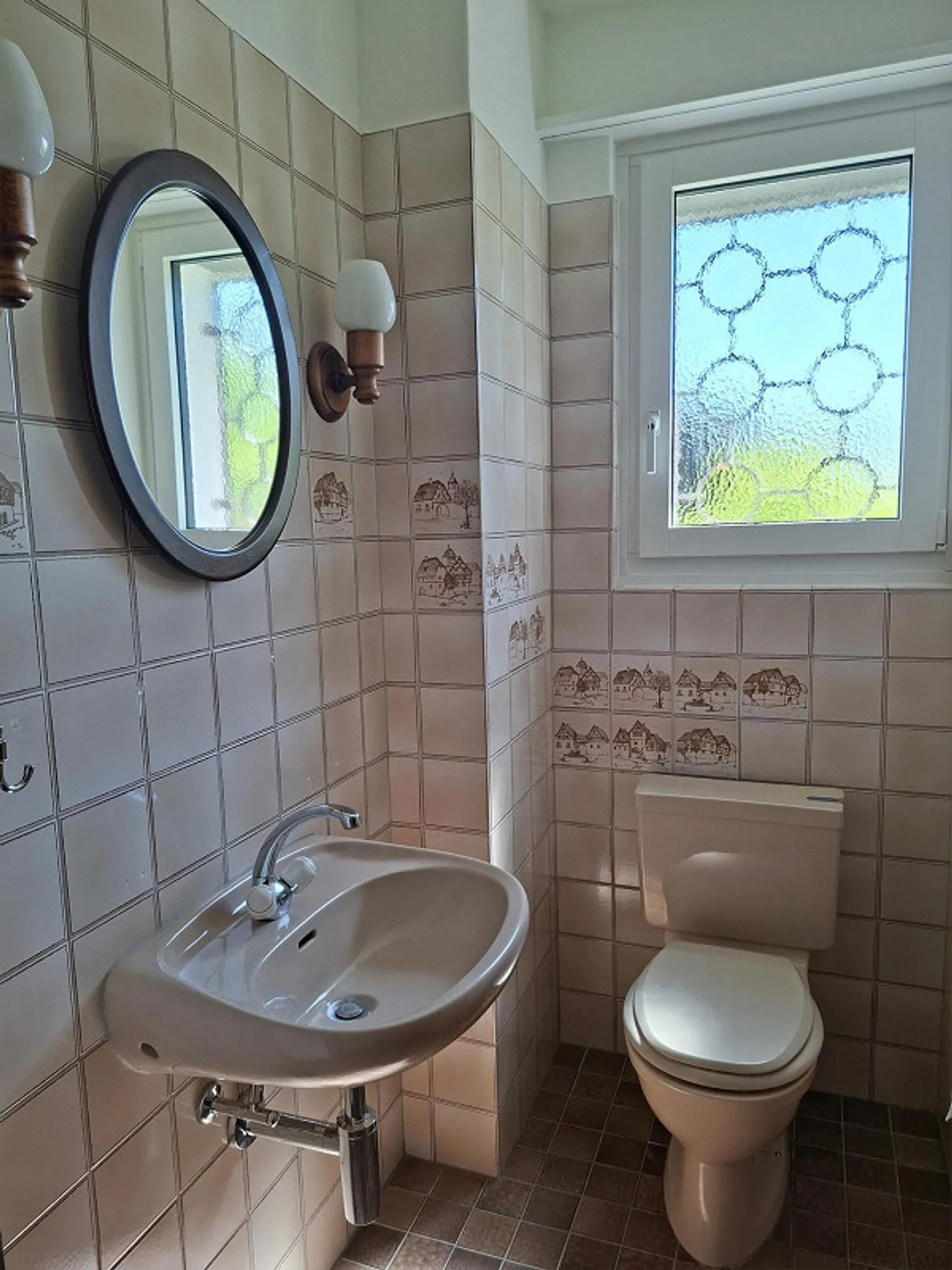 Maison individuelle spacieuse de 6 pièces sur le Sonnenhügel de Zurich-Leimbach (District 2) - Photo 7 sur 17