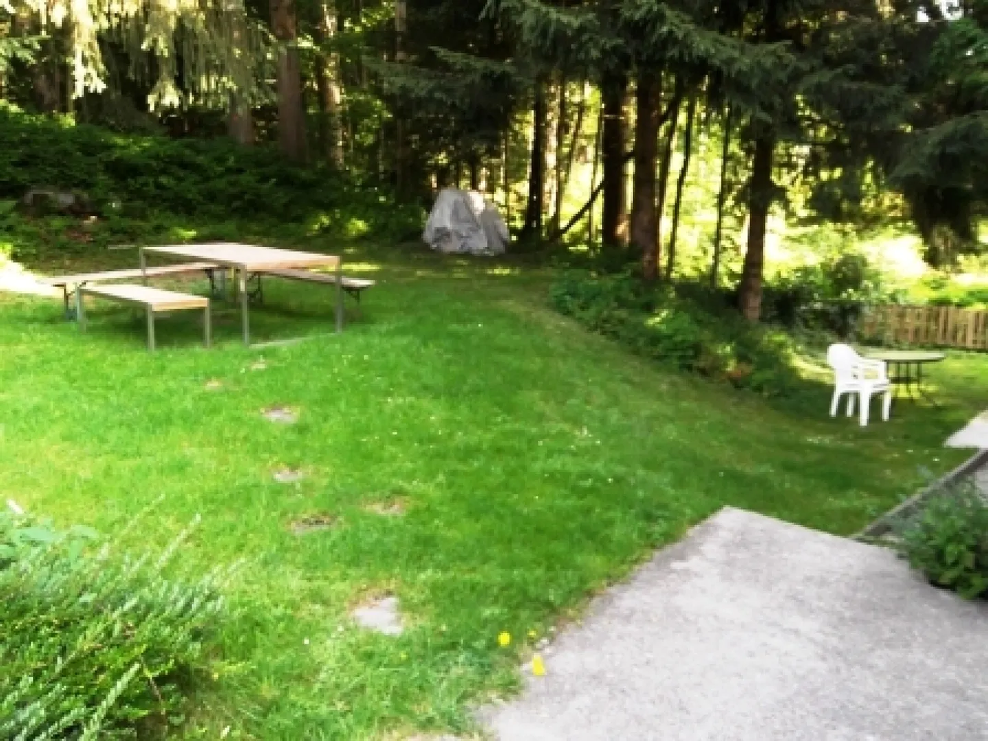 Camera condivisa arredata in mansarda con giardino in comune 3° piano camera 2 - Foto 6 di 6